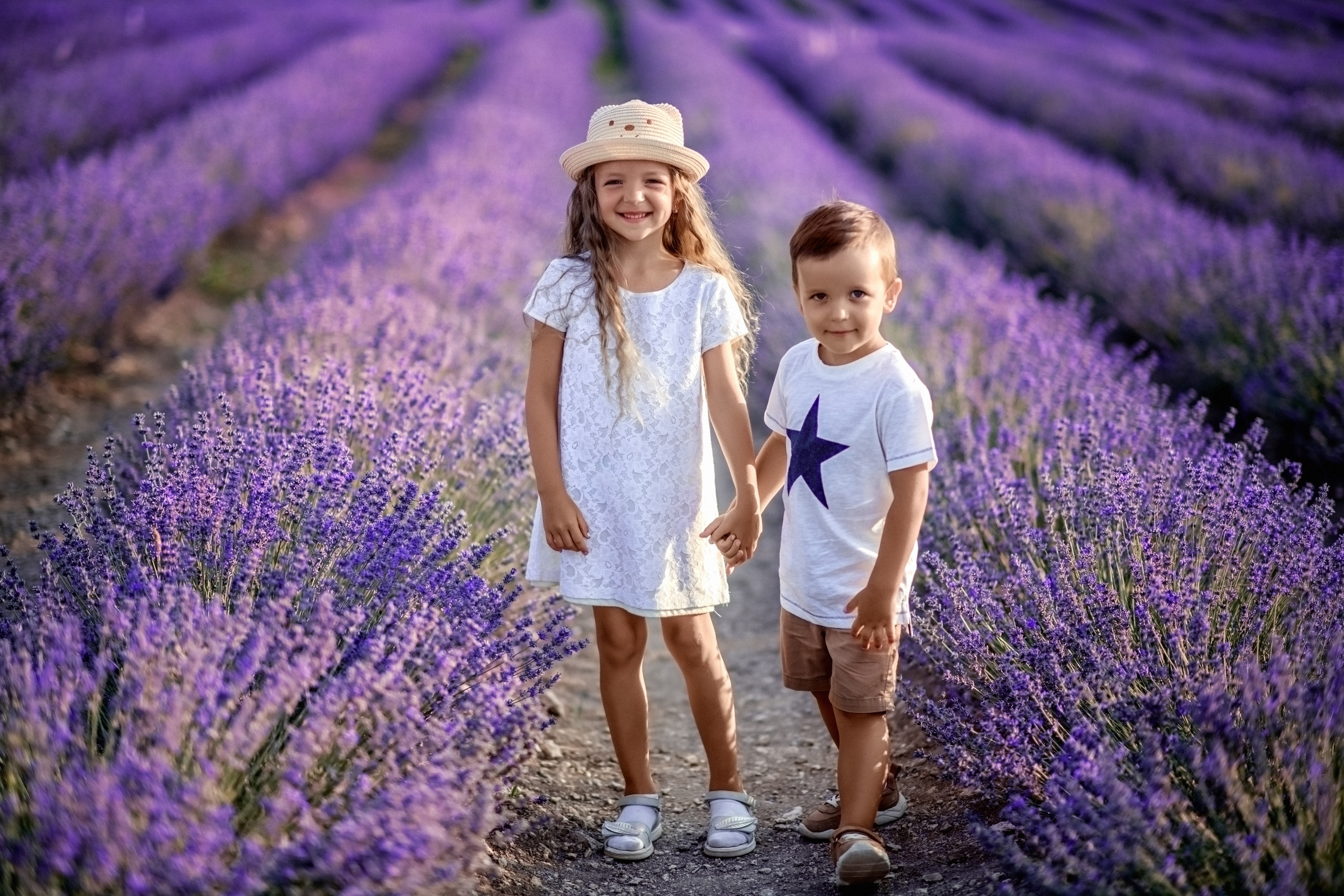 Фотосессия в лаванде. Свадебный и семейный фотограф и видеограф, Крым, Москва, Санкт -Петербург