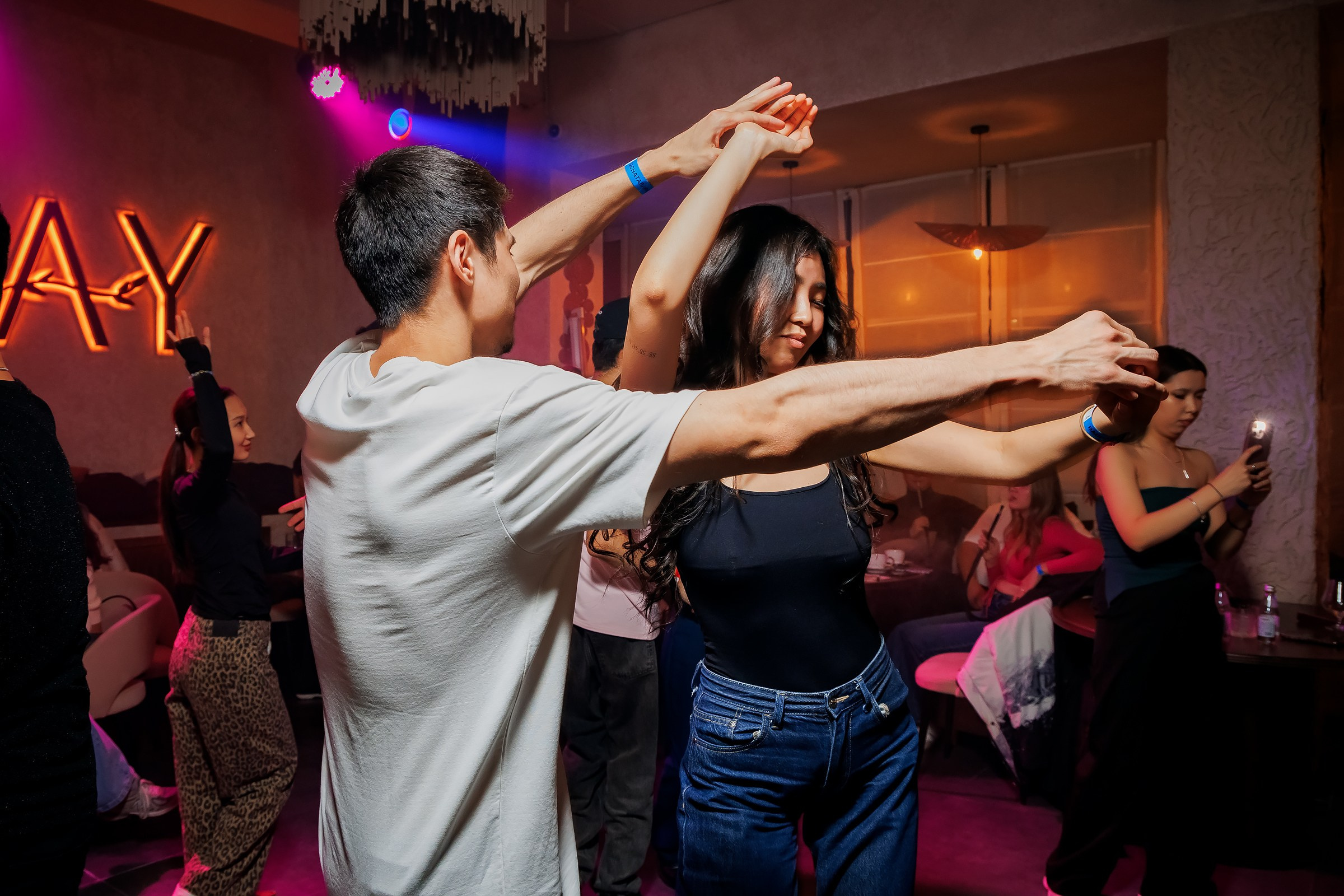 Bachata party. Репортажный фотограф в Алматы Каюпов Сержан