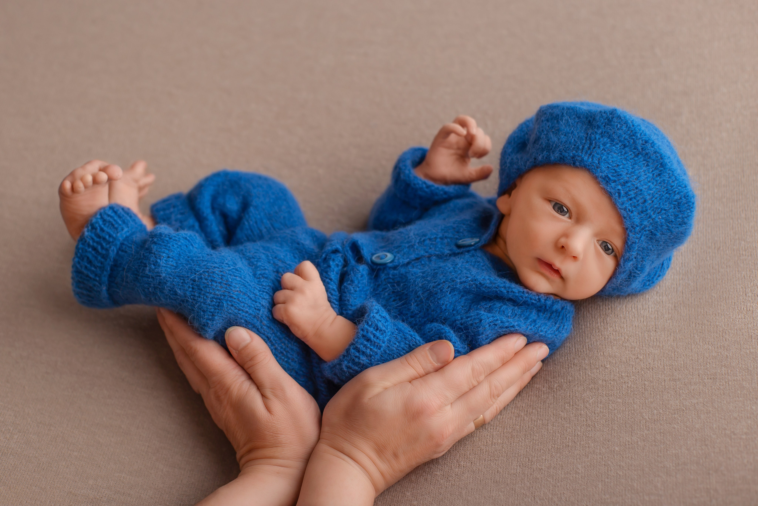 Новорождённые. Оля Март. Фотограф новорождённых город Лида. Фотограф на годик в Лиде