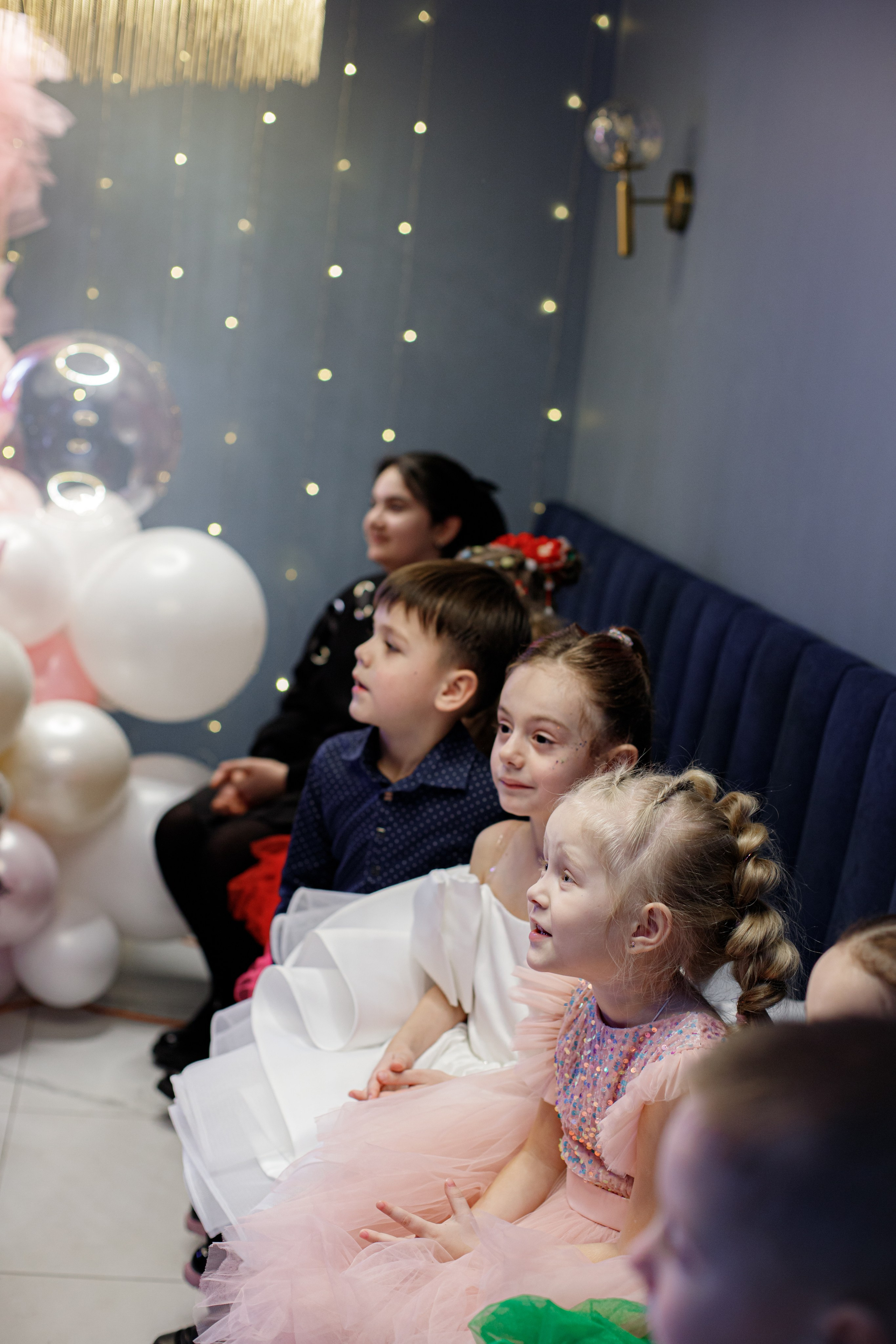 ASIA'S BIRTHDAY PARTY. Photokarish