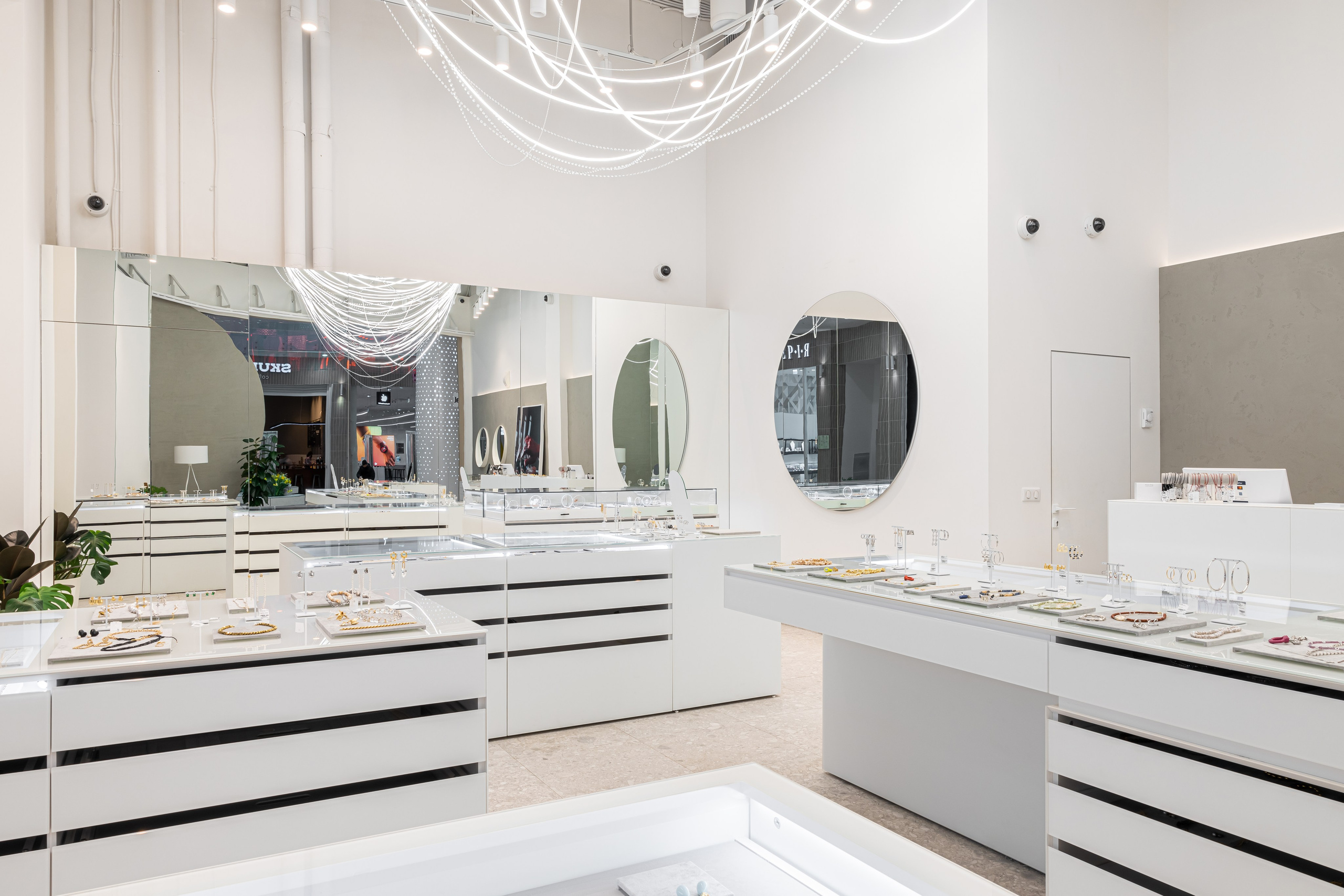 Универмаг украшений Poison Drop, г. Казань. Иван Благушин. Интерьерный и архитектурный фотограф в Москве и Санкт-Петербурге