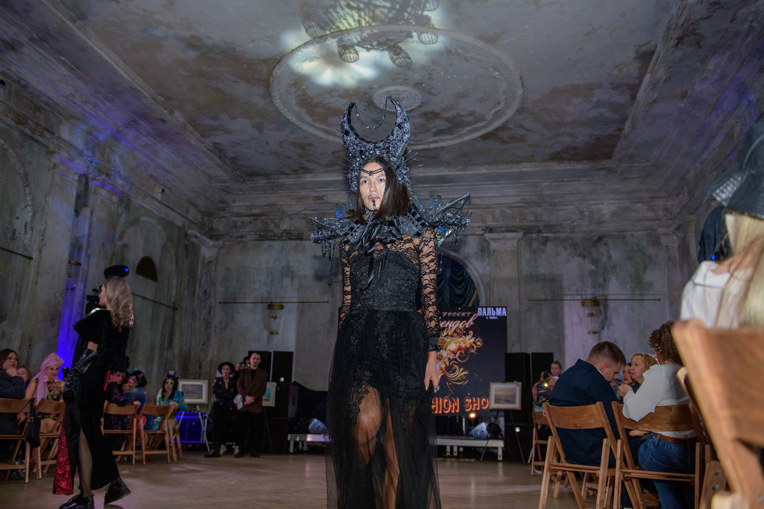 Репортаж модного показа «Люди брендов». Организация и проведение фотосъемок в Санкт-Петербурге. Фотограф Смирягин Илья