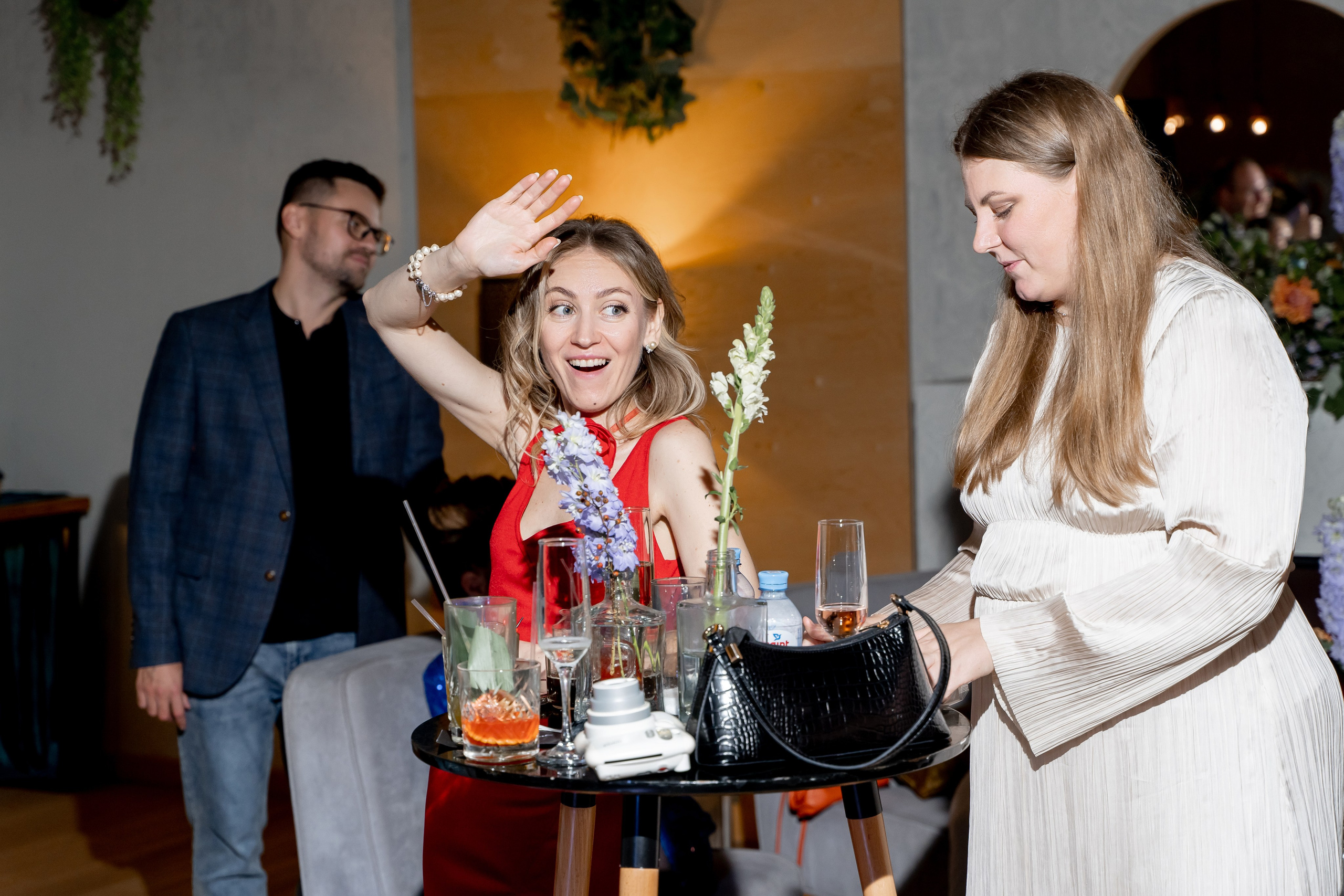 Репортаж мероприятия, репортажная съемка в Москве и Московской области, фотограф на мероприятие, фотосъемка юбилея, репортаж свадьбы, event, фотосессия на фотозоне, фотограф на юбилей, фотограф на день рождения, репортажный фотограф, съемка мероприятия, съемка на фотозоне, фотограф на корпоратив, фотограф на свадьбу, фотограф на детский праздник, фотограф на выпускной. Свадебный репортаж в лофте.