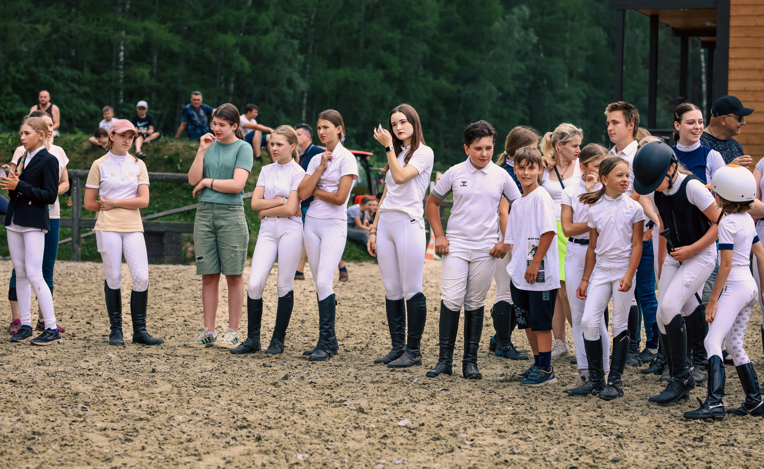 Соревнования по конному спорту. Фотограф репортажей и стритфотосессий в Москве Людмила Смирнова