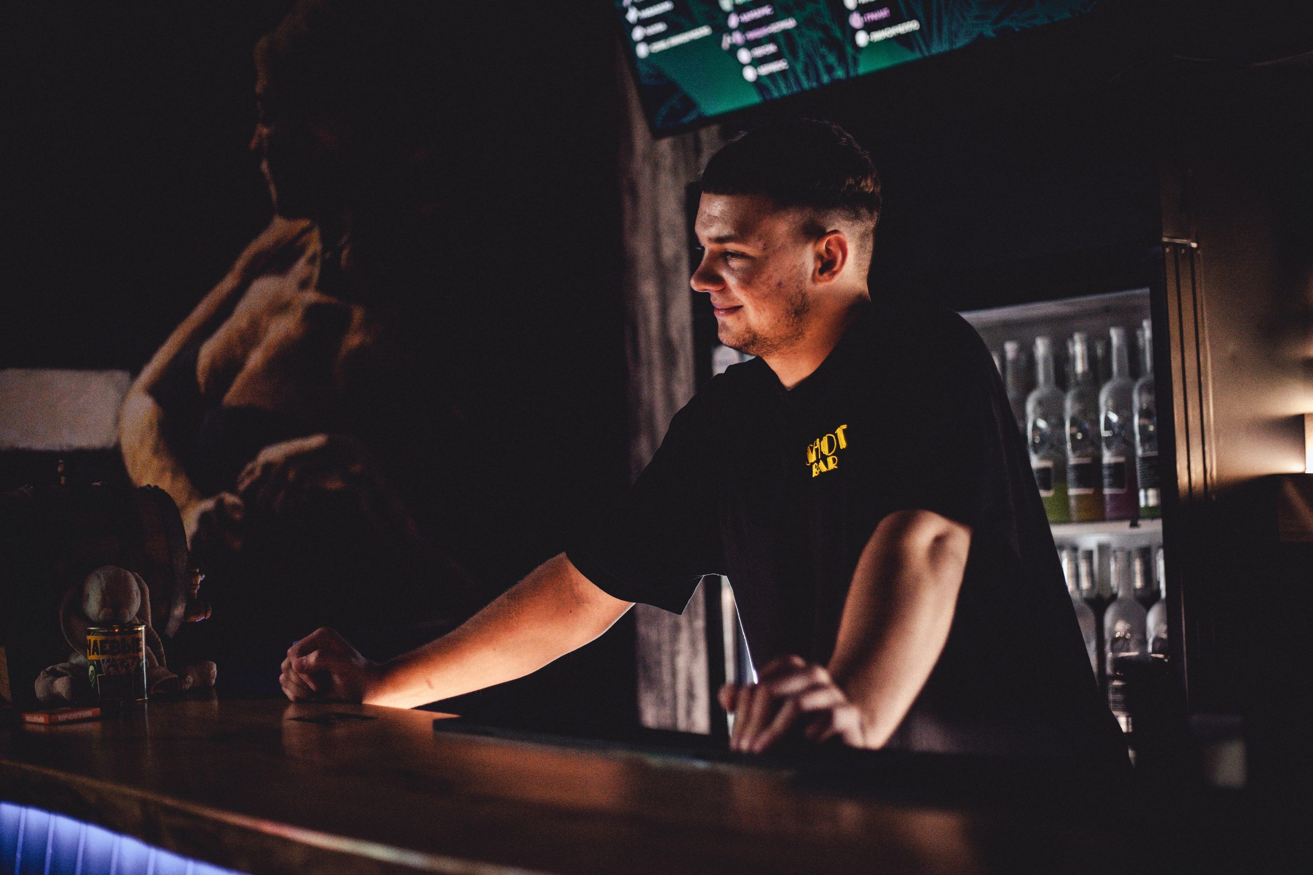 Шот Бар. Уличный фотограф Города N