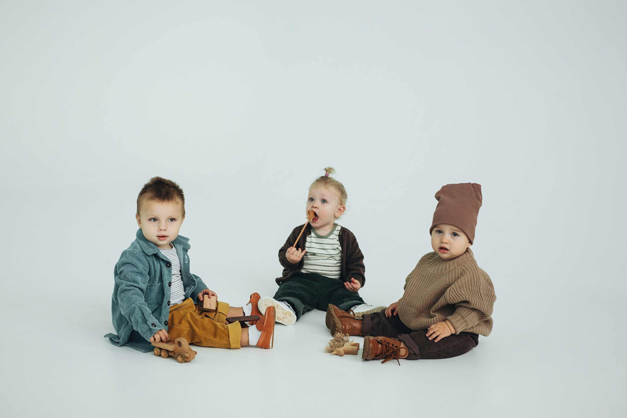 Съемка для детского бренда одежды в студии. Семейный фотограф в Москве Марина Петра