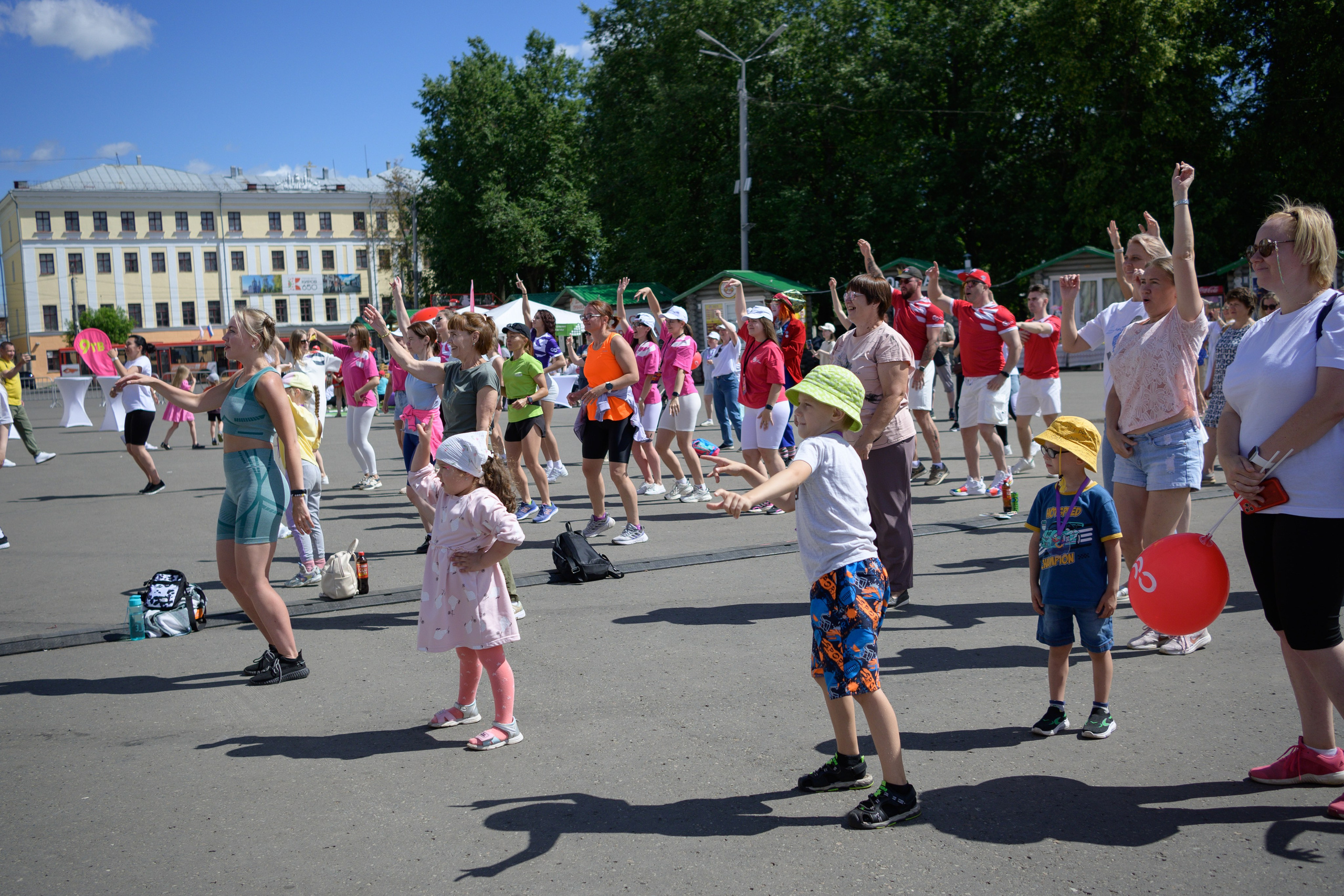Семейный фитнес-фестиваль «Живи ярко»
