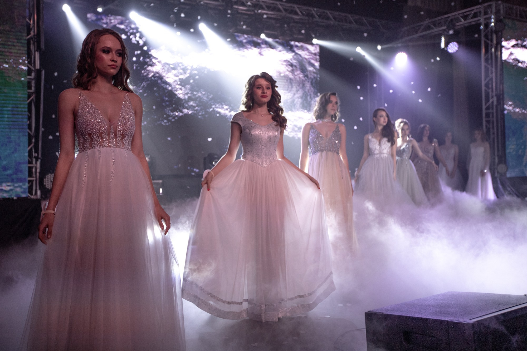 Конкурс красоты Мисс КубГУ 2022. Репортажный, промышленный и маркетплейс-фотограф Дмитрий Чернат