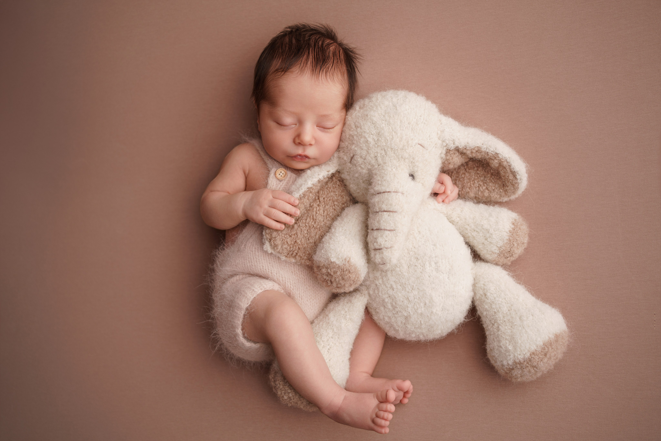 Фотосессия новорожденных | Галерея трогательных кадров малышей в стиле newborn. Фотосессия новорожденных в Москве и Московской области | Профессиональный фотограф newborn — Татьяна Иванова