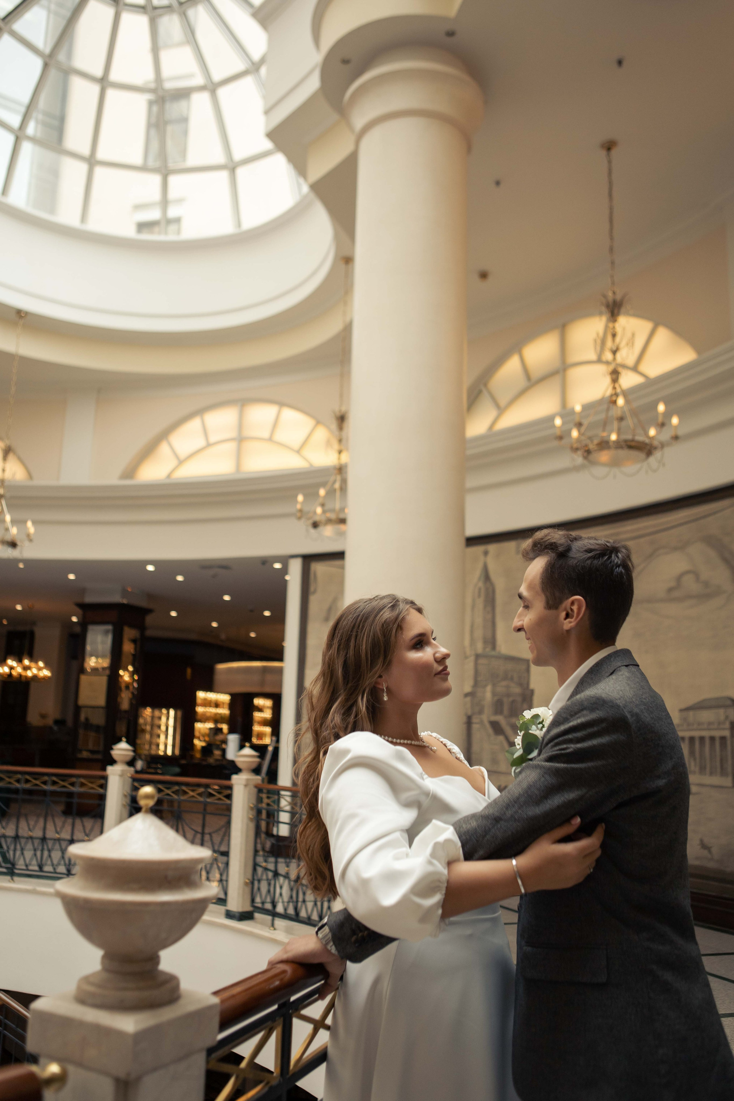 Свадебная фотосессия в Москве в отеле. Фотограф Валерия Горбунова Подольск Бутово Видное Щербинка