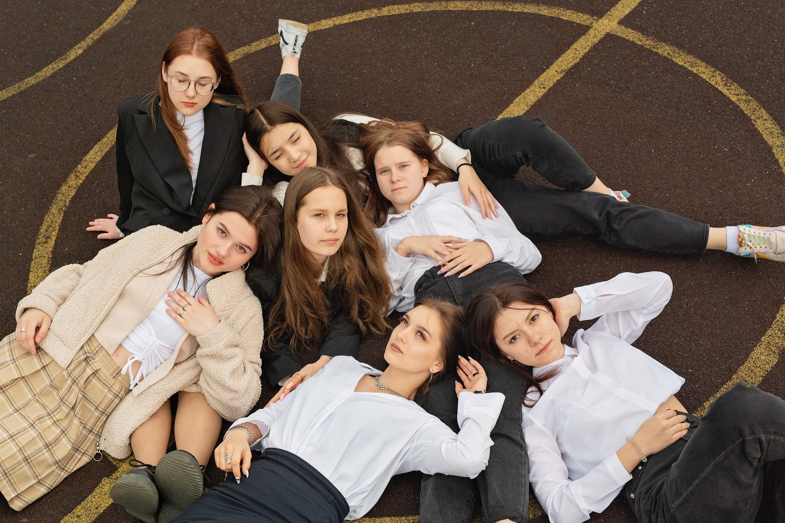 Выпускной альбом для 9-11 классов в СПб и ЛО. Выпускные альбомы для школы и детского сада в СПб и ЛО