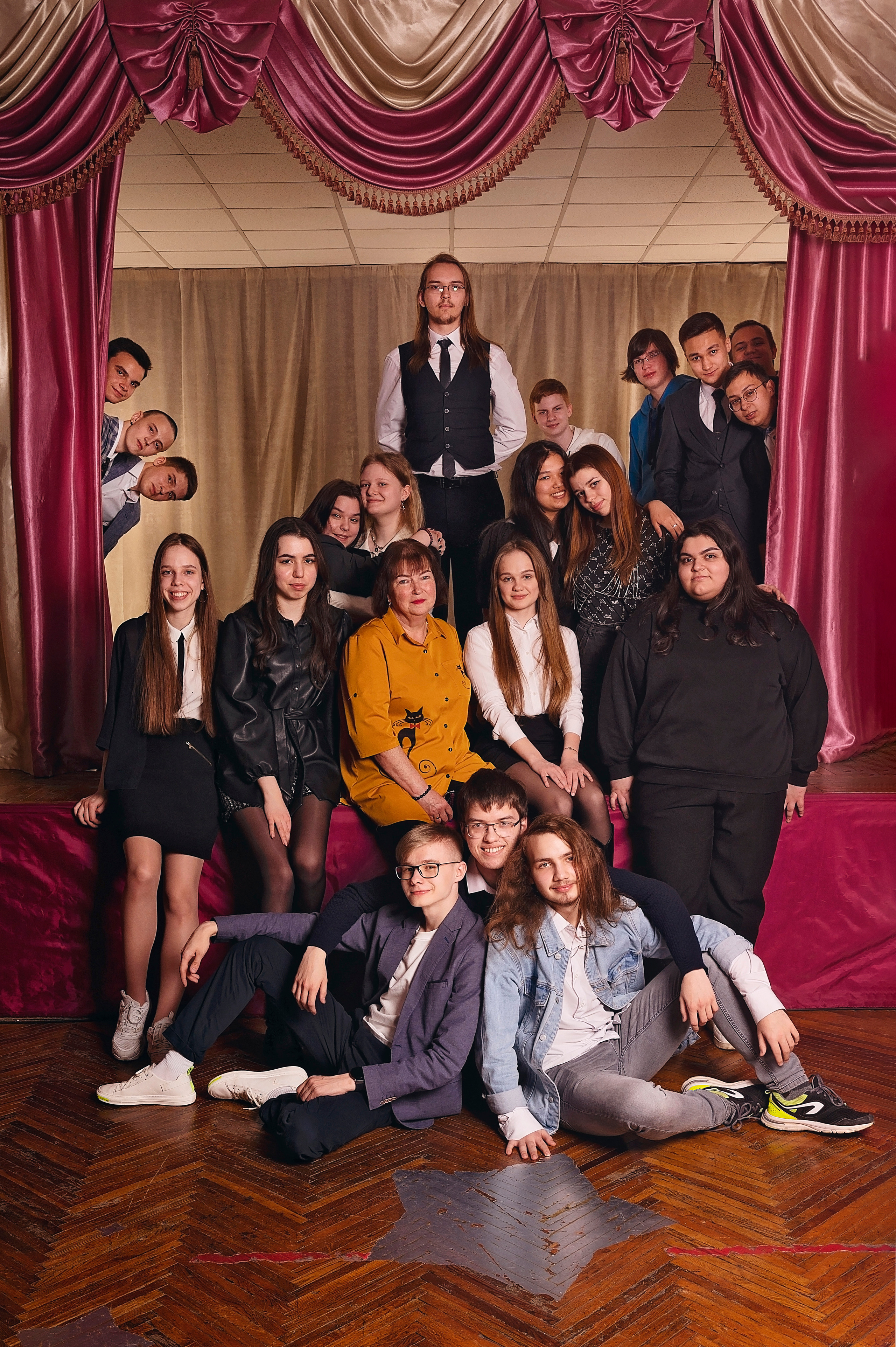 Выпускной альбом для 9-11 классов в СПб и ЛО. Выпускные альбомы для школы и детского сада в СПб и ЛО