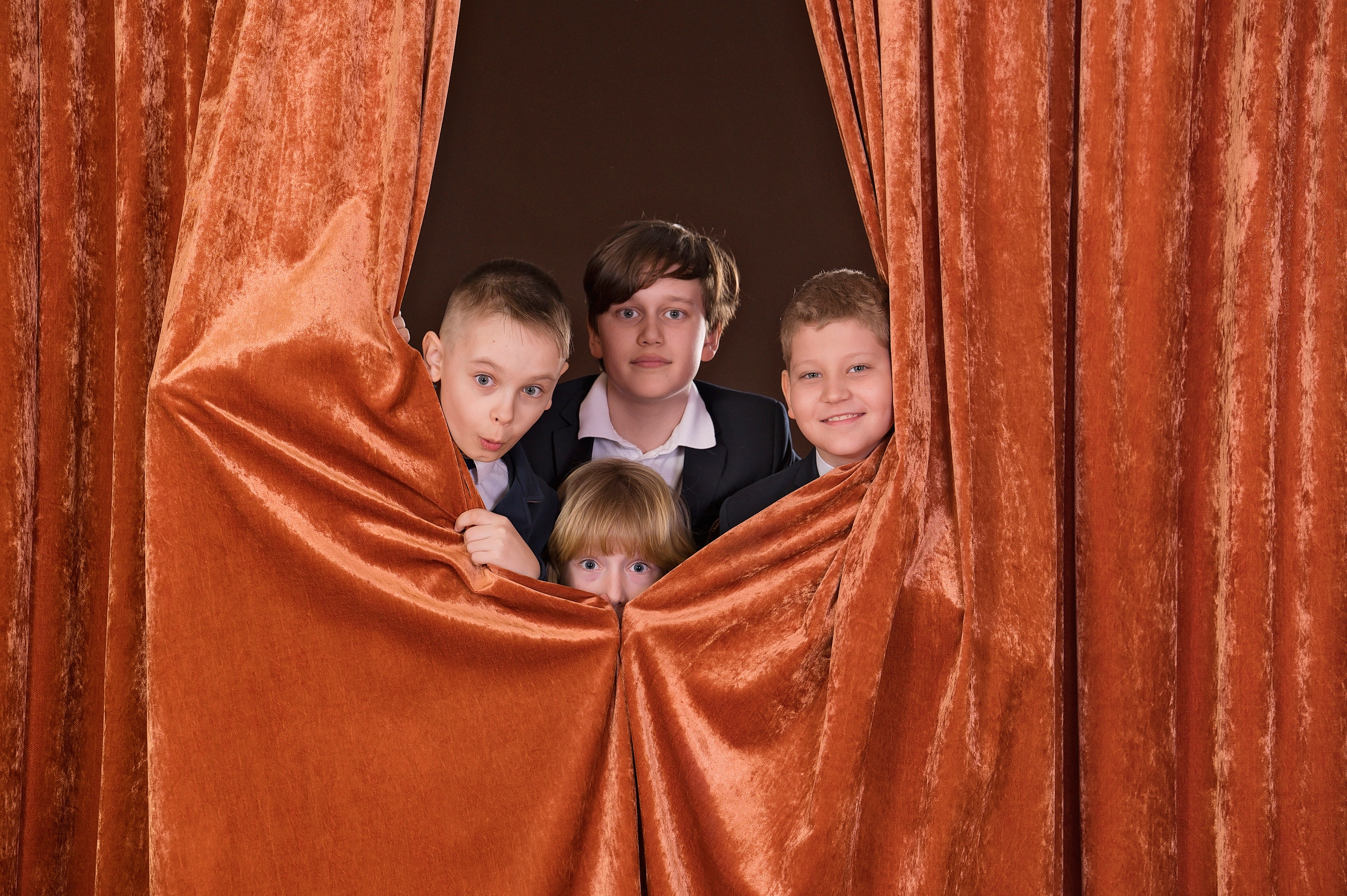 Фотосъемка для выпускных альбомов в начальной школе. Выпускные альбомы для школы и детского сада в СПб и ЛО