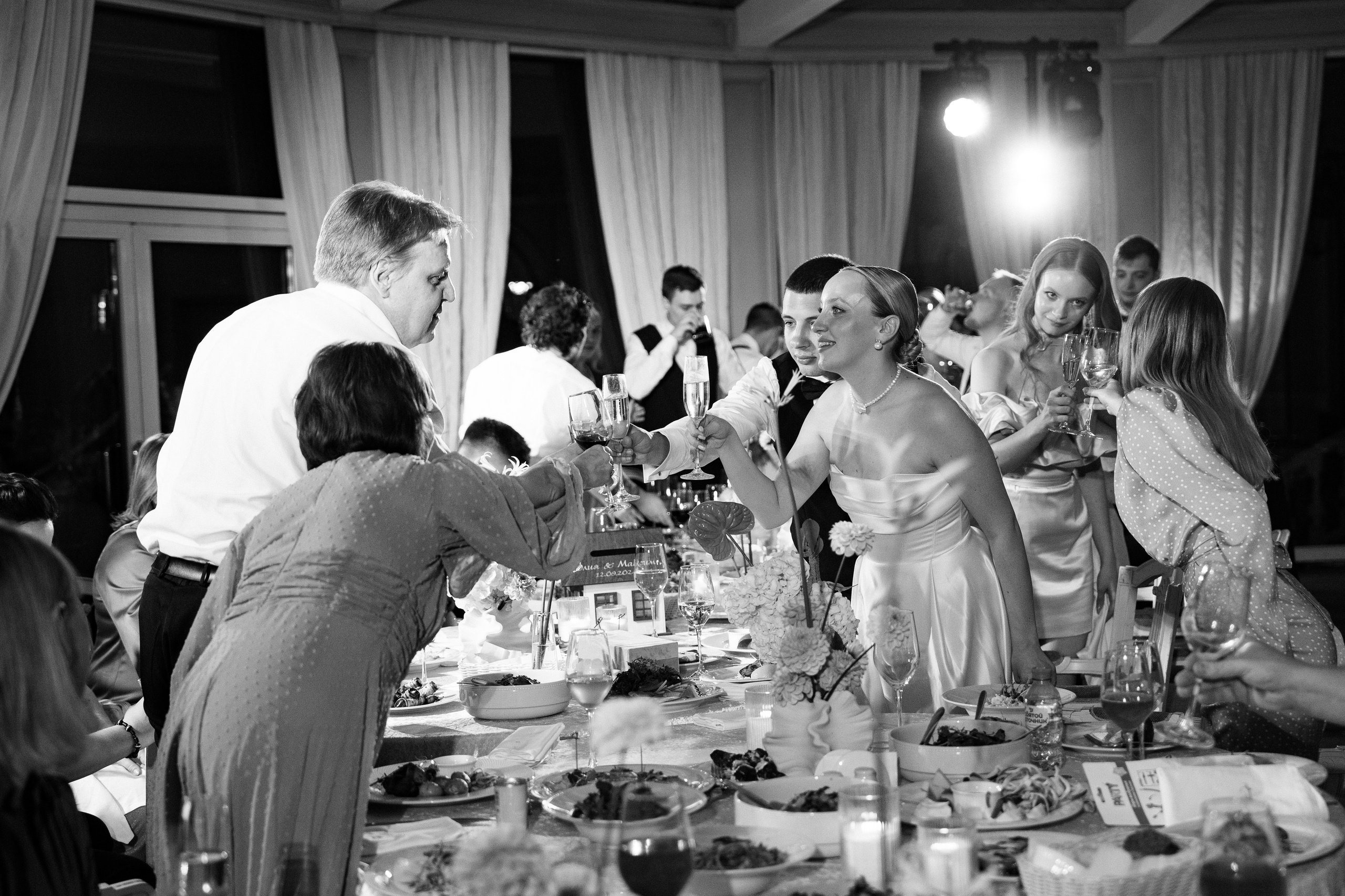 Юлия & Максим. Уютная свадьба в стиле современная классика на заливе. Свадебный фотограф организатор в Санкт-Петербурге Ассоль Опарина