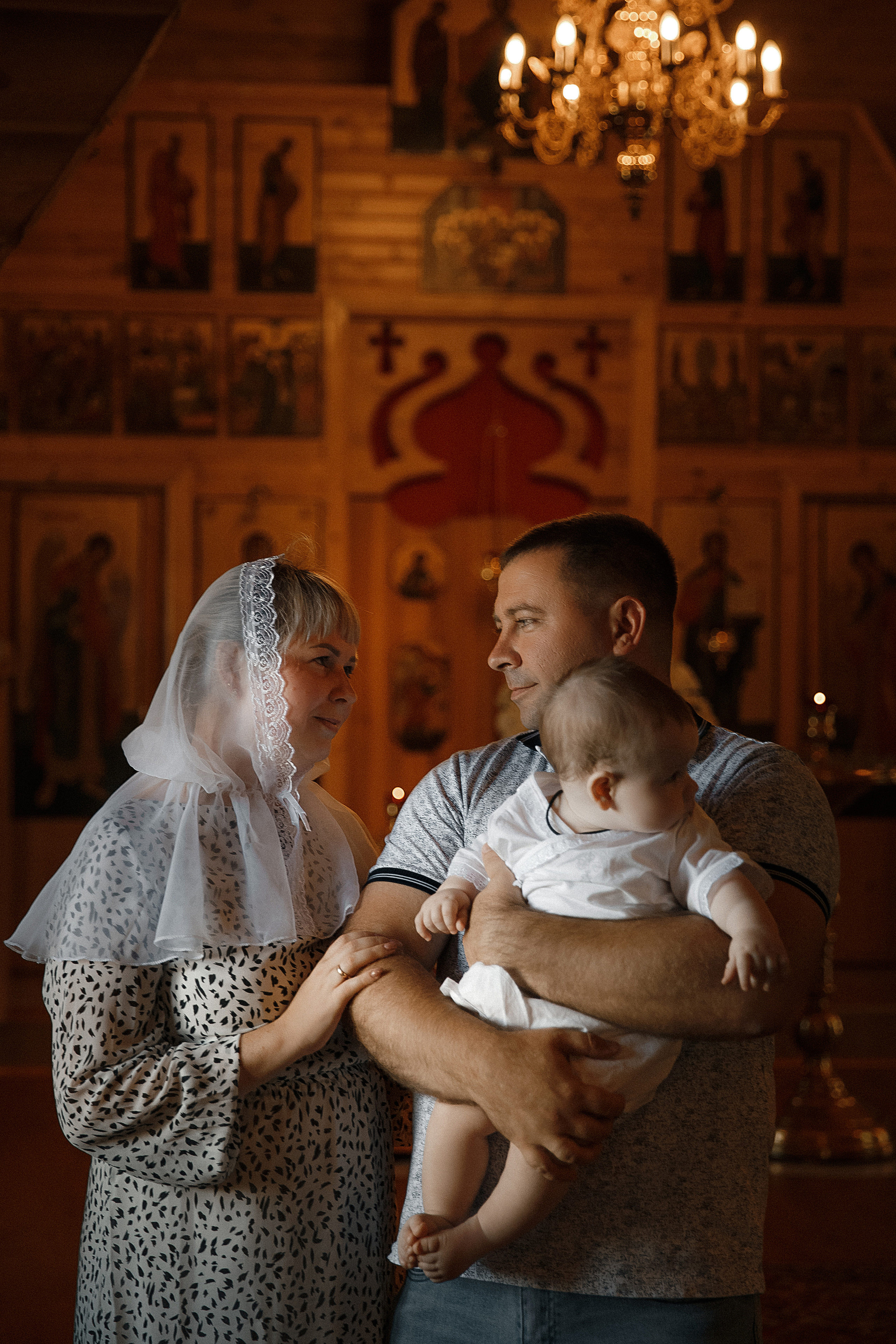 Крещение в Храме Рождества Пресвятой Богородицы. Свадебный и семейный фотограф в Саратове Виолетта Привалова