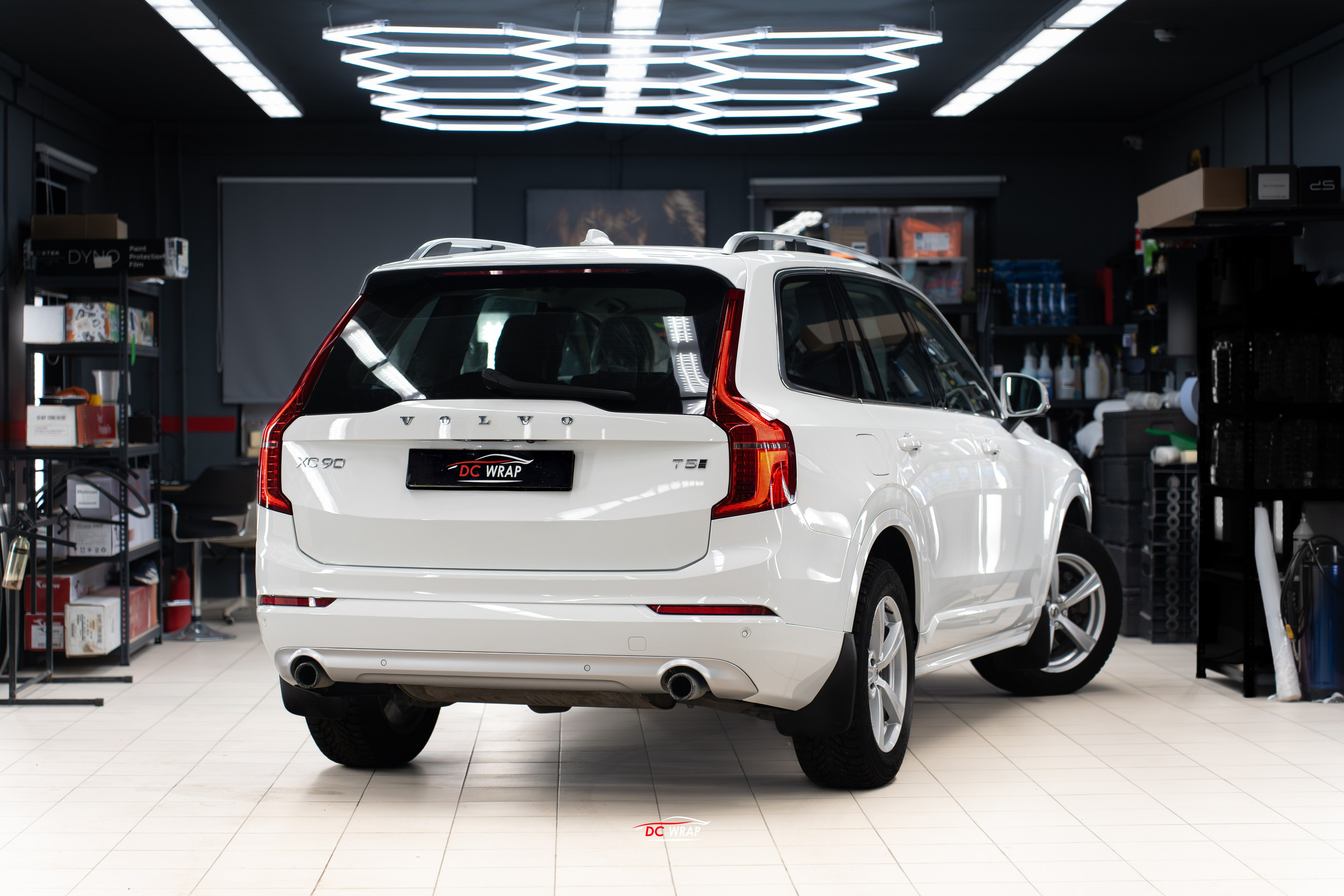 Volvo XC90 для детейлинга. Автомобильный фотограф в Санкт Петербурге. Евгений Коновалов