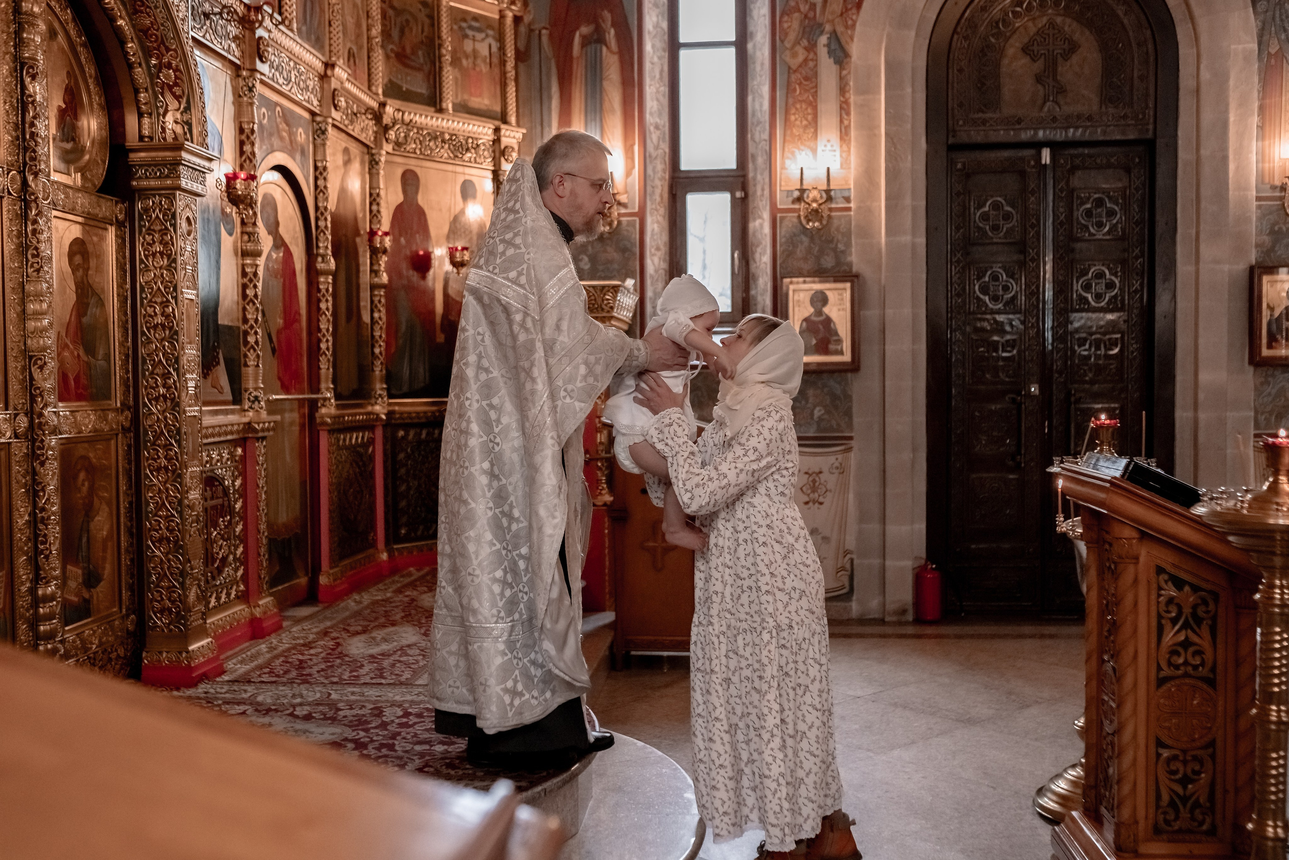 Крещение в Храме Сергия Радонежского на Рязанке. Профессиональный фотограф в Москве и Мо Мария Шантарёва