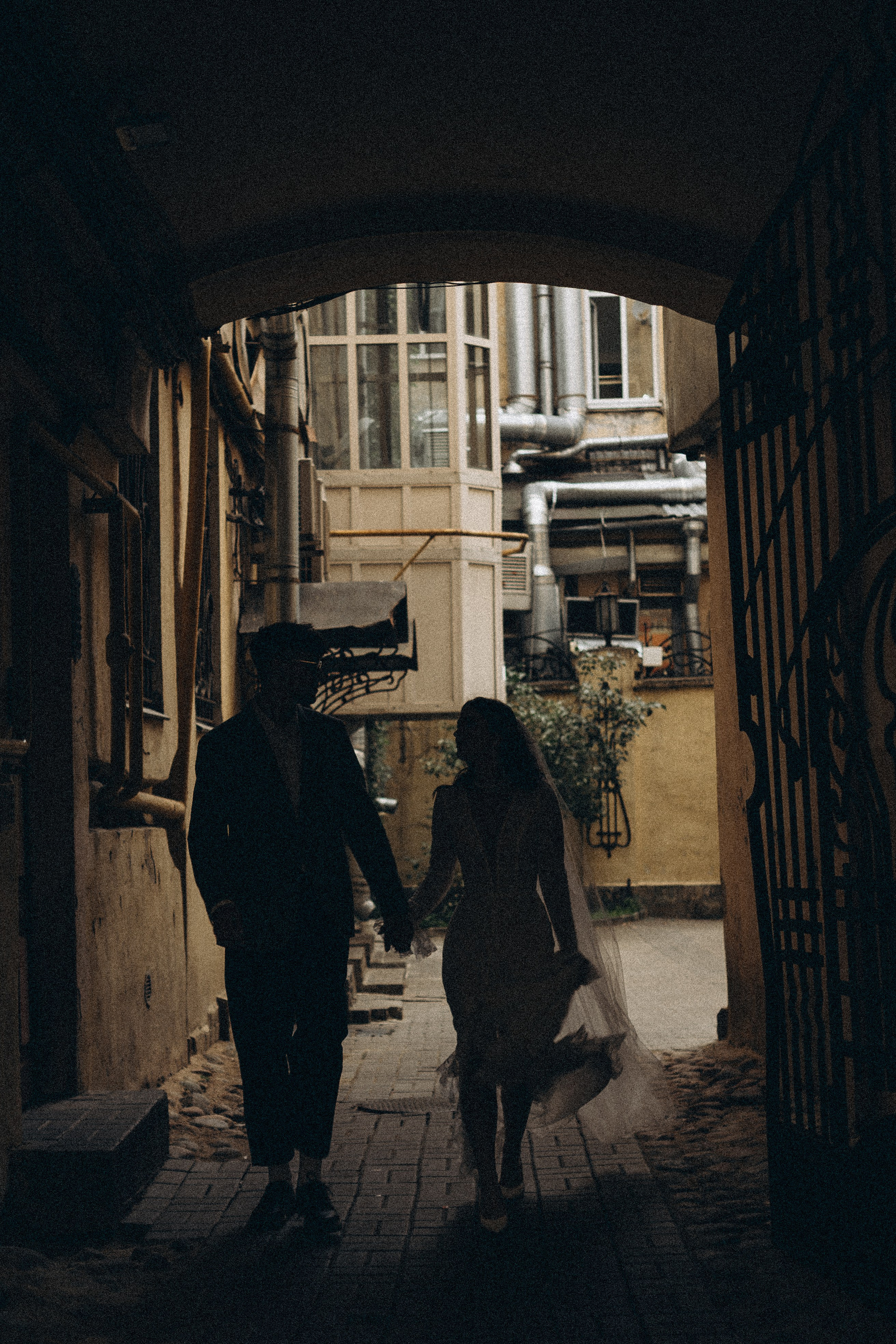 СВАДЕБНАЯ ПРОГУЛКА ВОЗЕ ИСАИКЕВСКОГО СОБОРА АСТОРИИ И ЗАКОНОДАЛЕТНОГО СОБРАНИЯ. Профессиональный фотограф, Санкт-Петербург — Виктория Богомолова