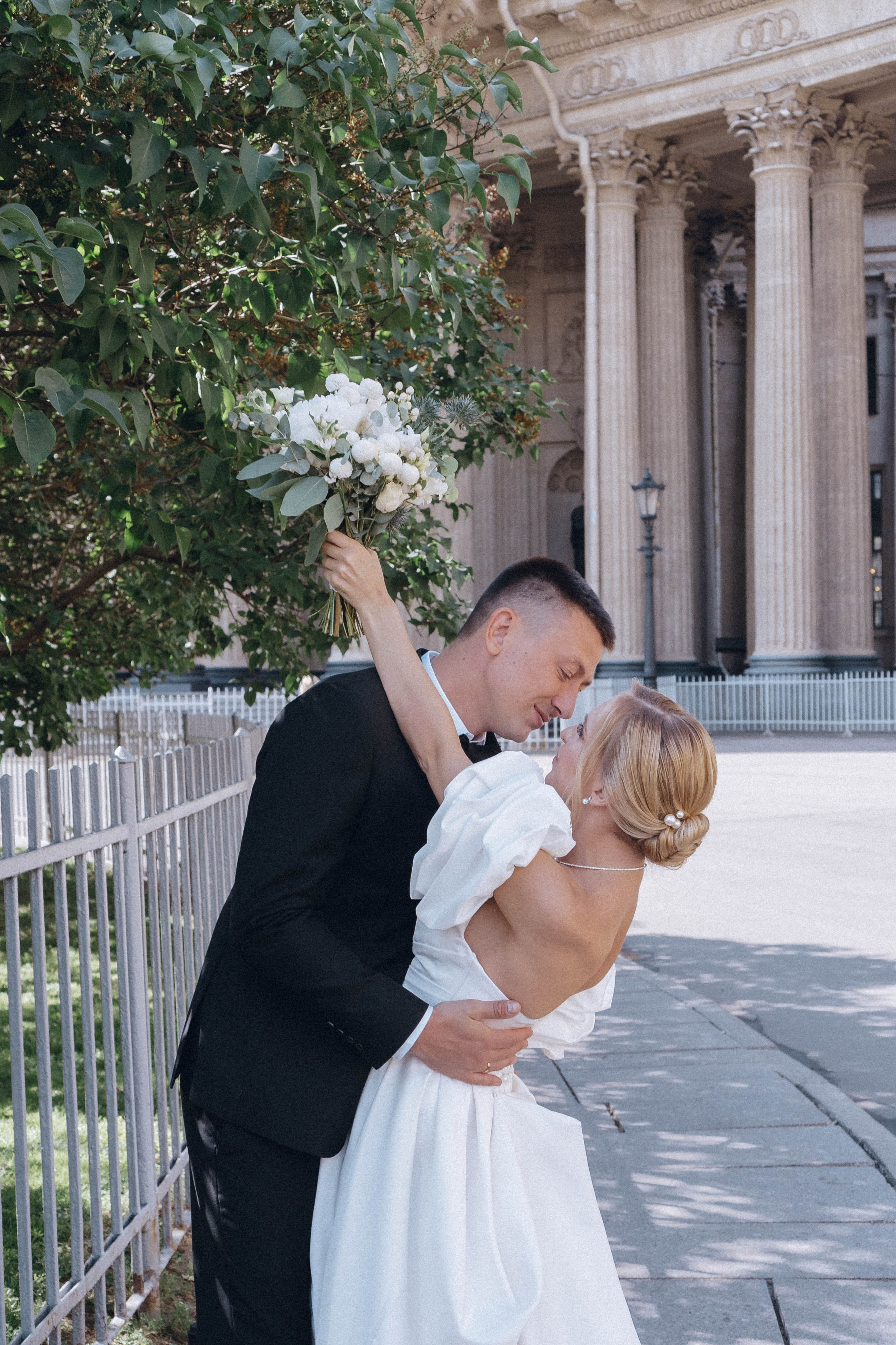 СВАДЕНБНАЯ СЬЕМКА НА КАТЕРЕ ПО КАНАЛАМ САНКТ-ПЕТЕРБУРГА И В АКВАТОРИИ НЕВЫ. Профессиональный фотограф, Санкт-Петербург — Виктория Богомолова