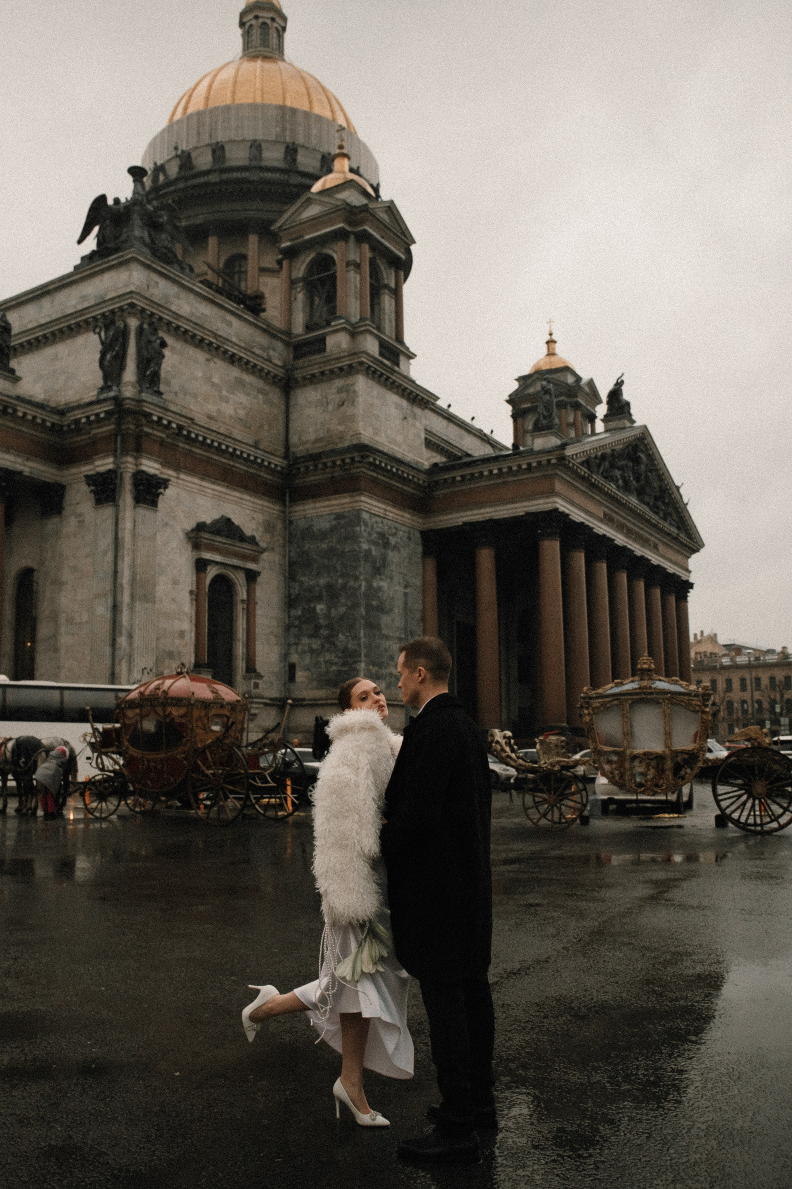 Роман и Валерия. Главная