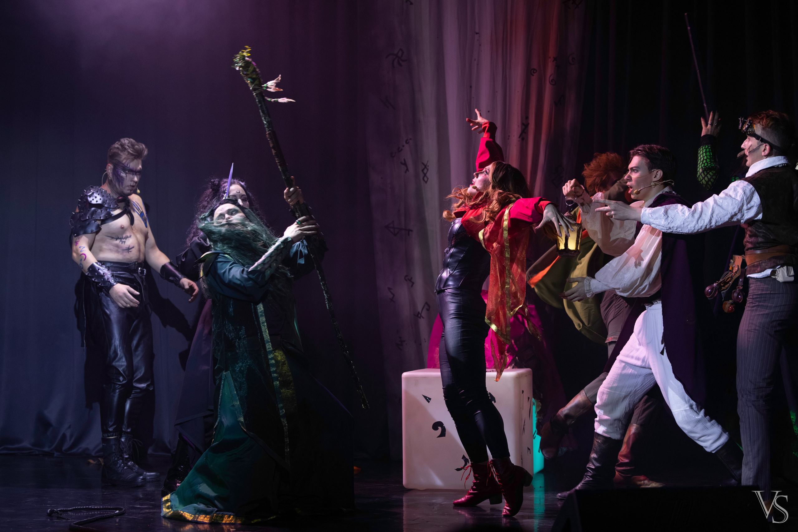 Книга стихий 25.01. Фотограф Виктор Степанов