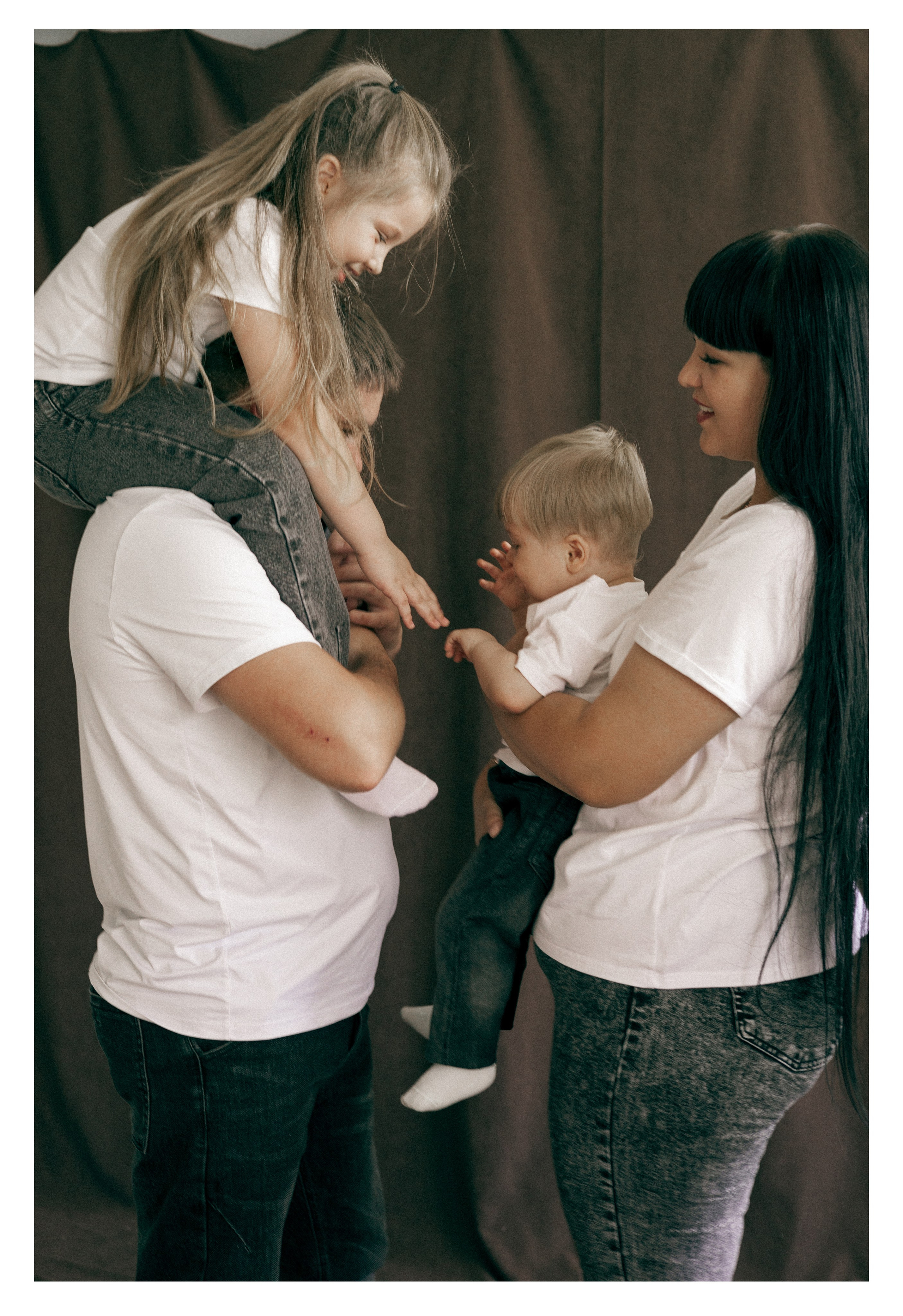 Семейные фотосессии. Фотостудия 220 — первая в Чите фотостудия, предназначенная для работы