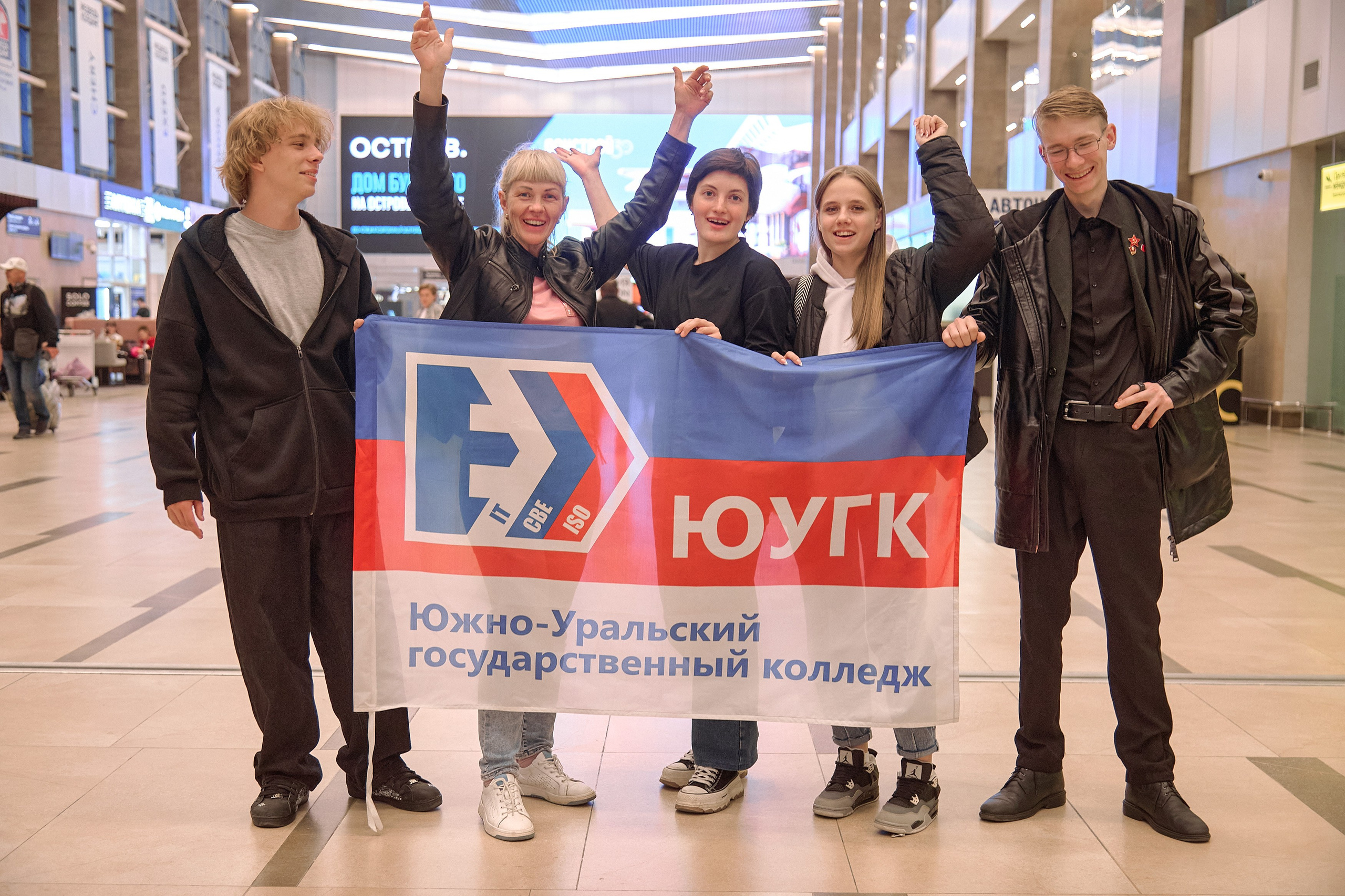 Большая перемена. Фотограф Яковлев Роман — Красноярск