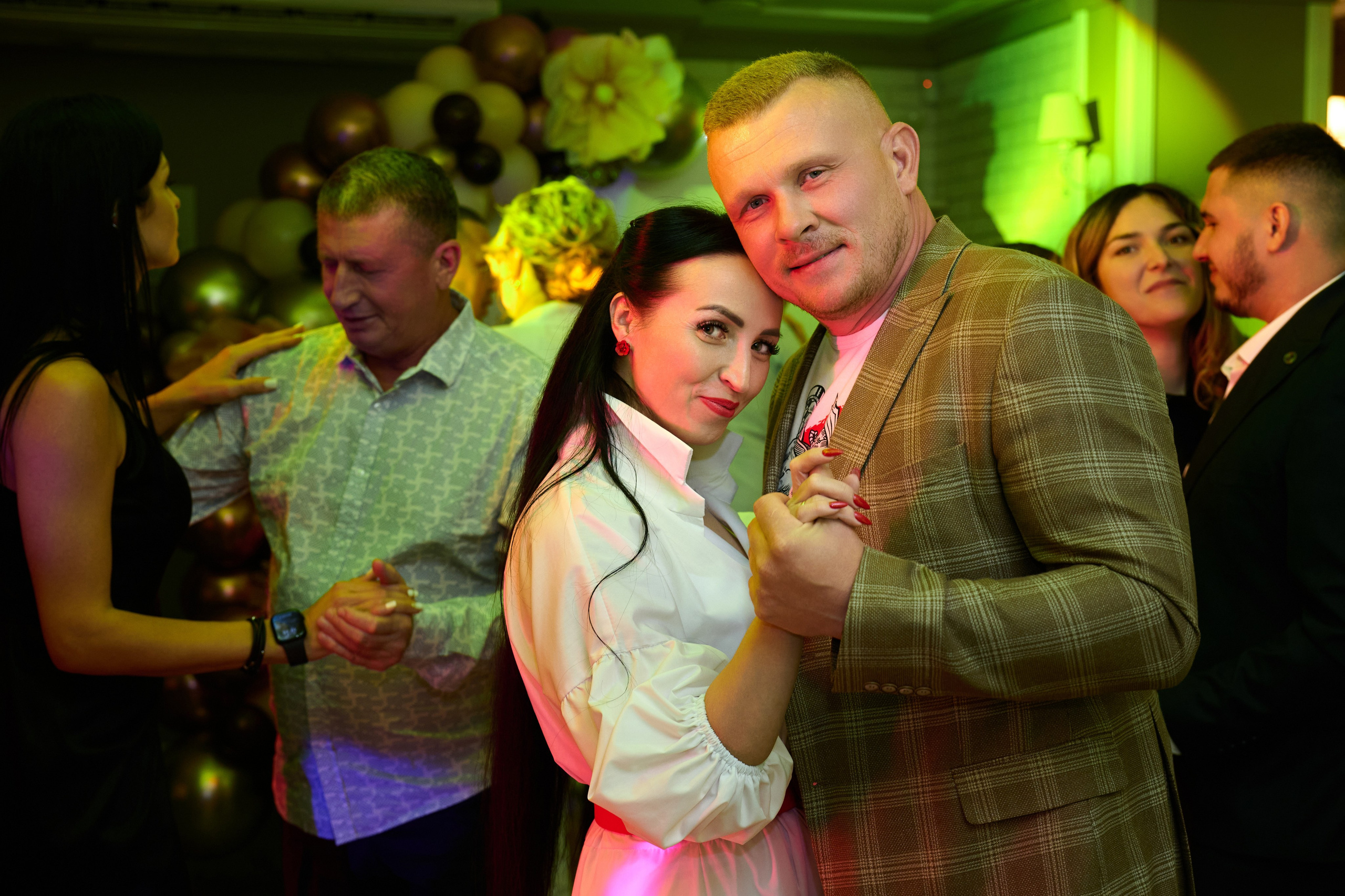 Фотосъемка юбилея Валентины. Профессиональный фотограф Старый Оскол, Губкин — свадьба, венчание, крещение, юбилей и день рождения