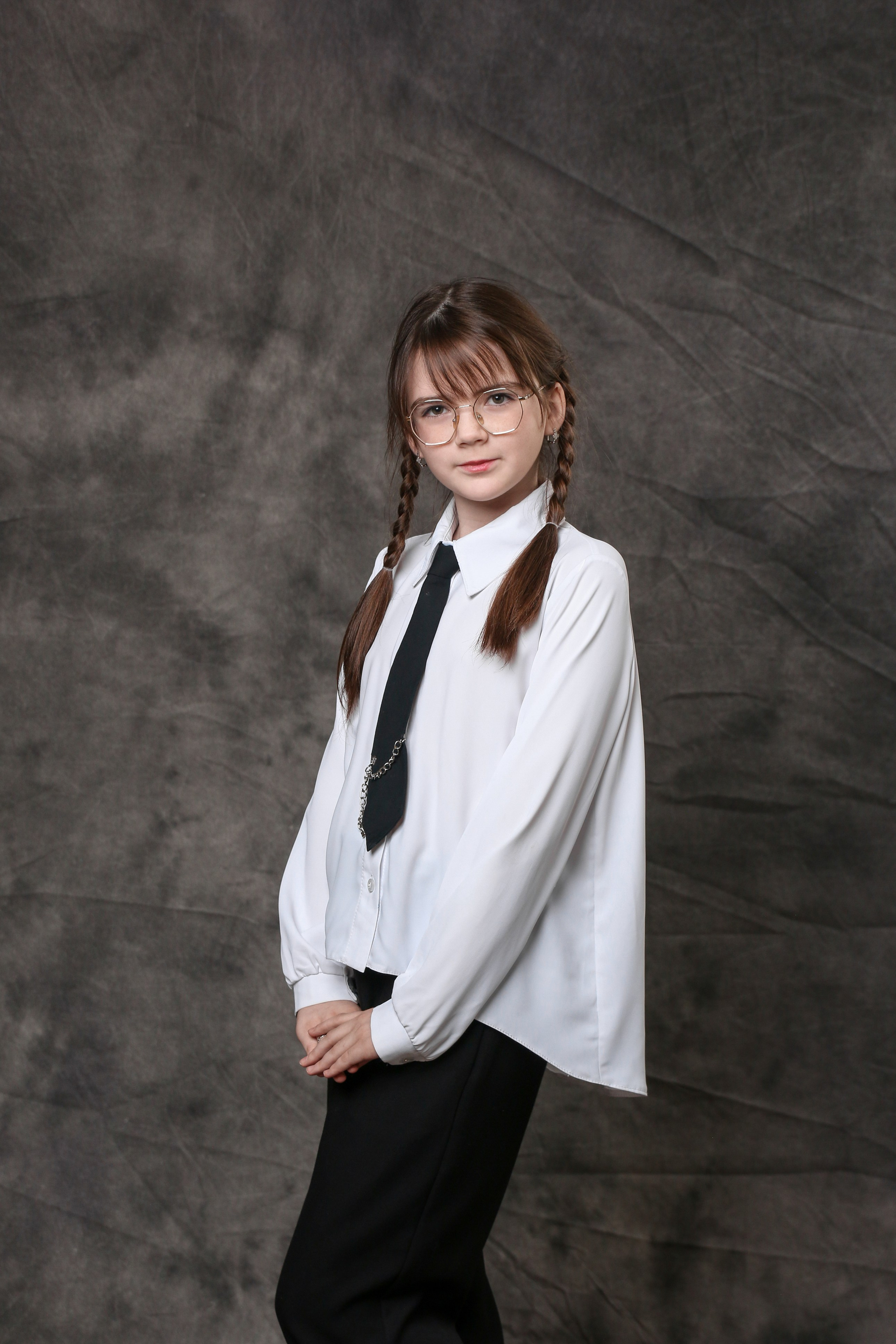 Выпускной фотоальбом "Портрет". Выпускные альбомы в Тюмени для школ, садов, вузов спортивных секций