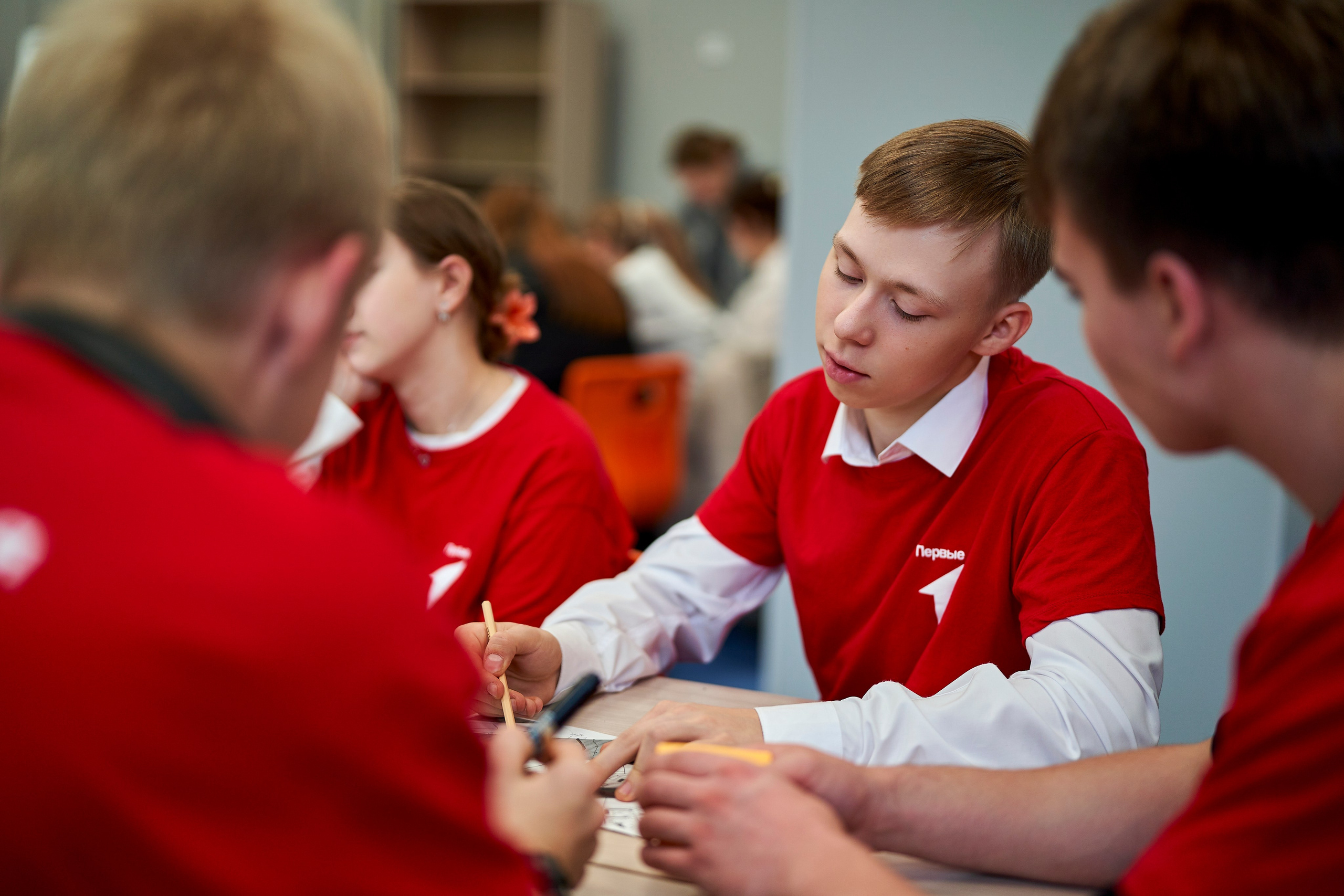 Городская экспедиция «Взрослый взгляд на Нижний» (Эн+ & Точка Урбан). Репортажный фотограф Вилянов Евгений. Нижний Новгород