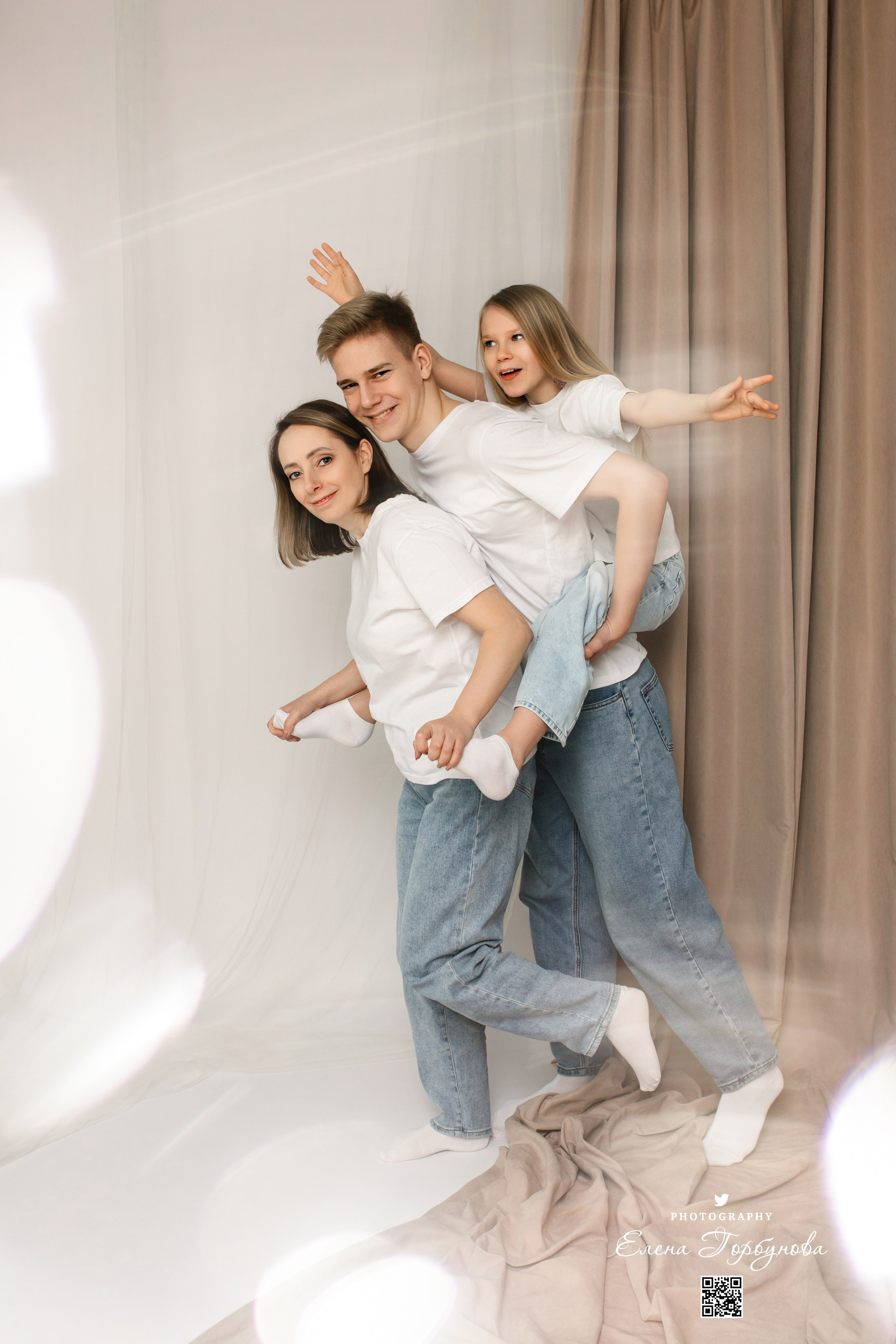 Семья Галины. Моя студия. Март 2025. Фотограф Пермь. Свадьбы. Семья и дети, школа, д. сад. Фотокниги