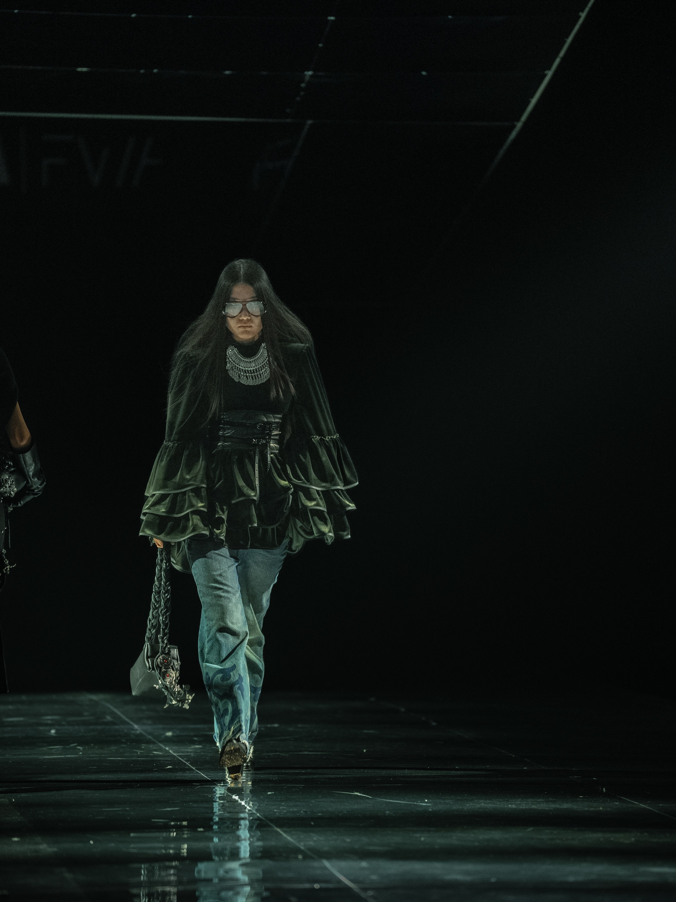 Visa Fashion Week Almaty Pre-Fall 2026 April Leonid Zherebtsov. Сайт Алматинского НЮ АРТ, будуар и фэшн фотографа Дениса Карпенко