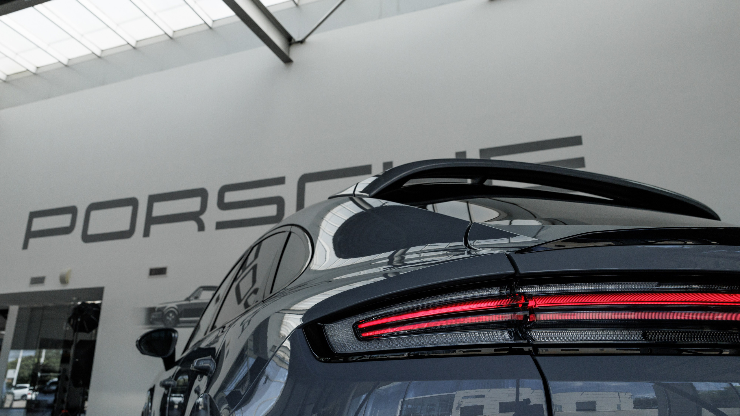 ДЦ PORSCHE Минеральные Воды. Фотограф Ставрополь Петр Голубенко