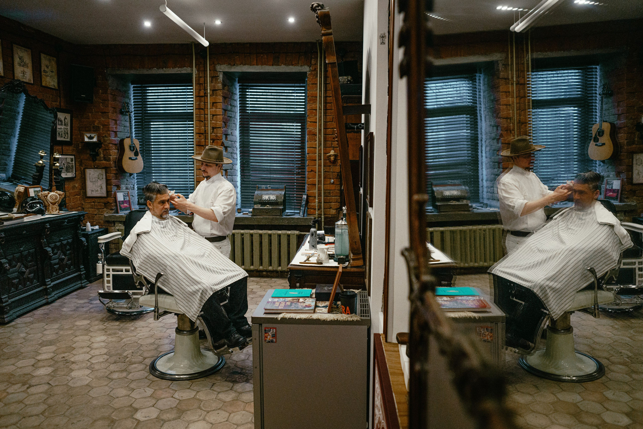 St.Dismas Barbershop Classic Men's Haircuts. Жуков Илья  свадебный фотограф в Москве