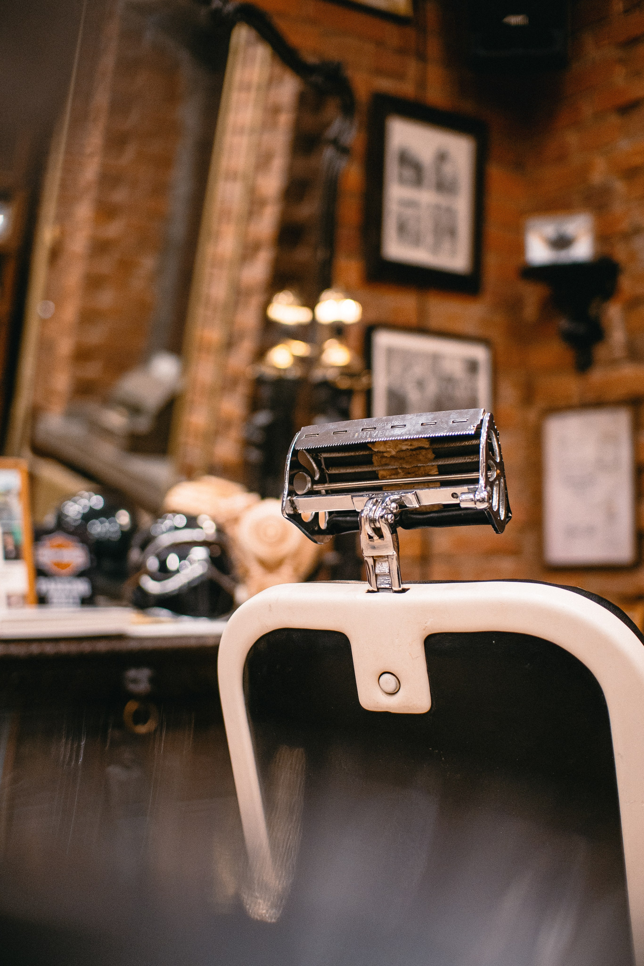 St.Dismas Barbershop Classic Men's Haircuts. Жуков Илья  свадебный фотограф в Москве