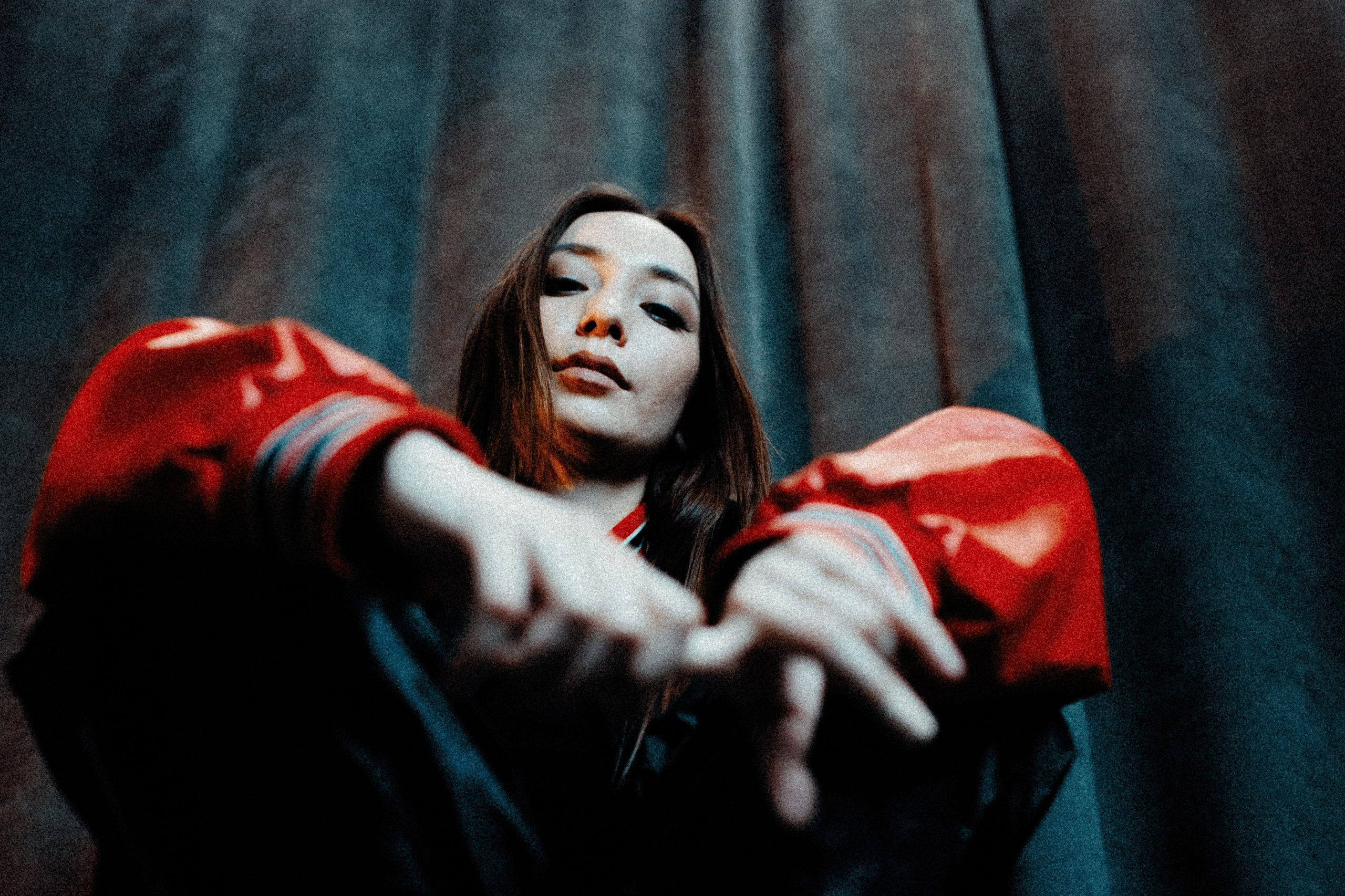 Танцуй. Дома. Танцуй. Арт-фотограф Крис Л. в Тобольске: портрет, семейные, свадьбы