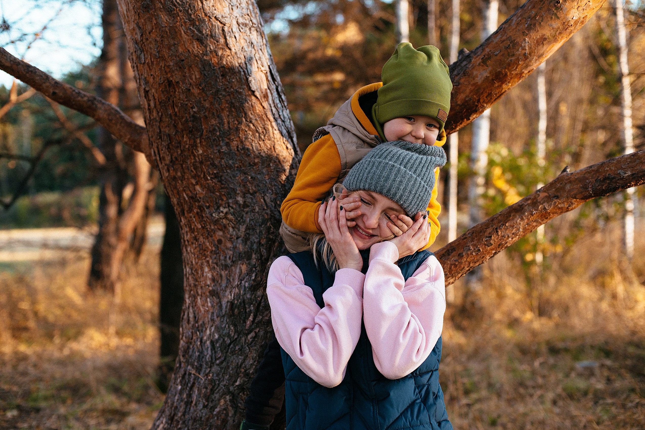 Семейная осенняя фотосессия в Краснообске. Семейный фотограф Дарья Едапина Новосибирск. Фотограф Дарья Едапина Новосибирск