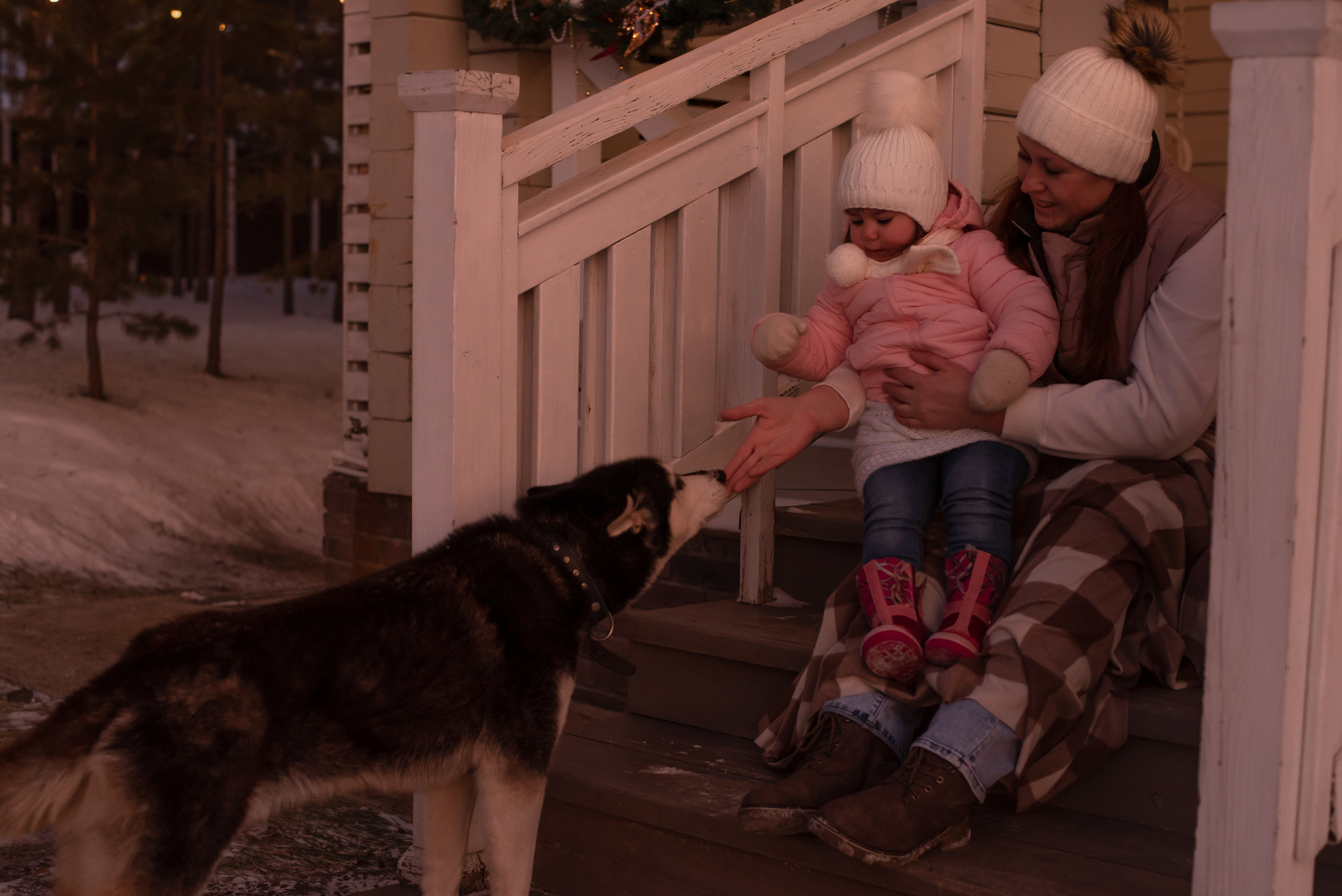 Алина с дочками. Фотограф  Потапова Анна