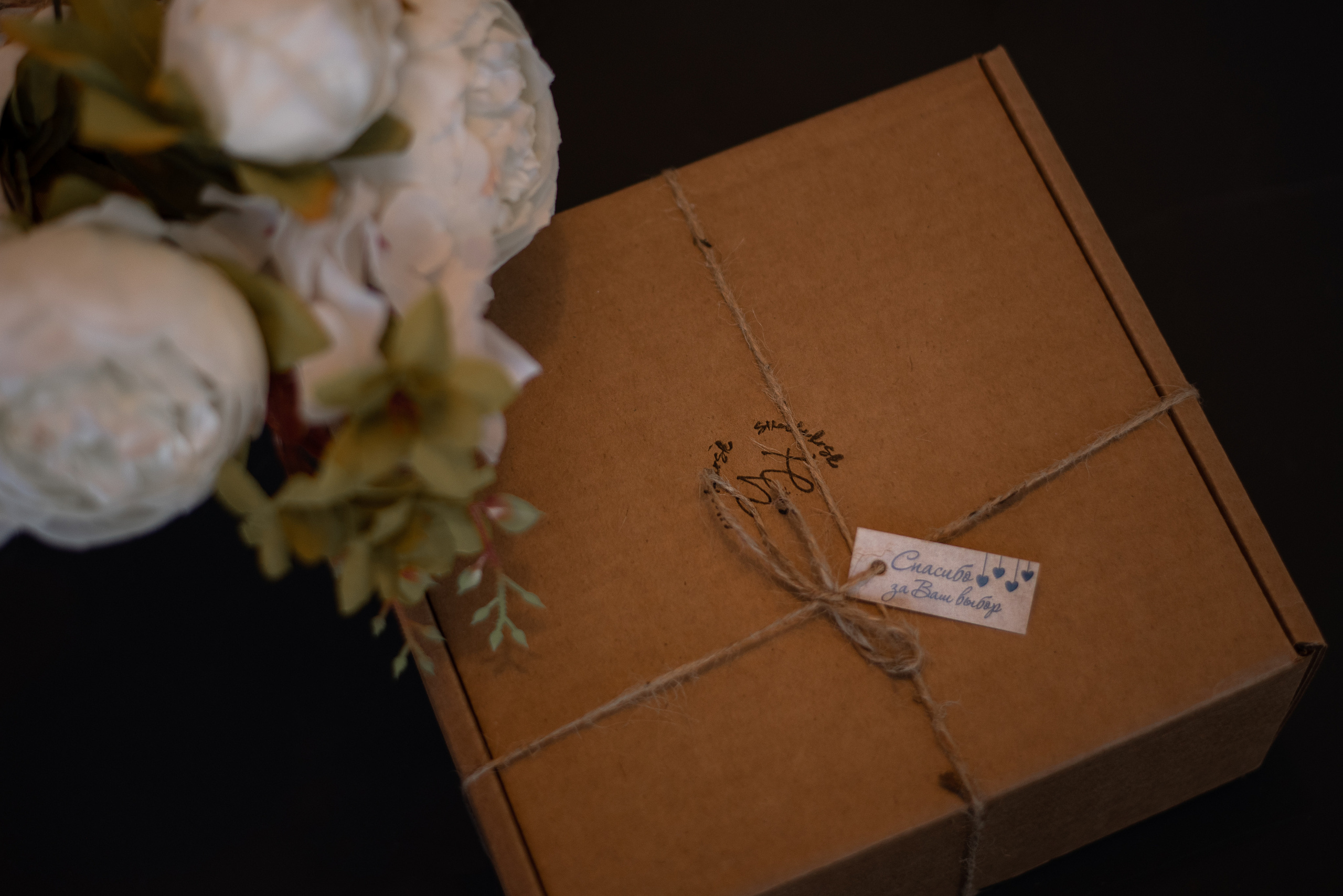 Свечи, изделия из гипса. Фотограф  Потапова Анна