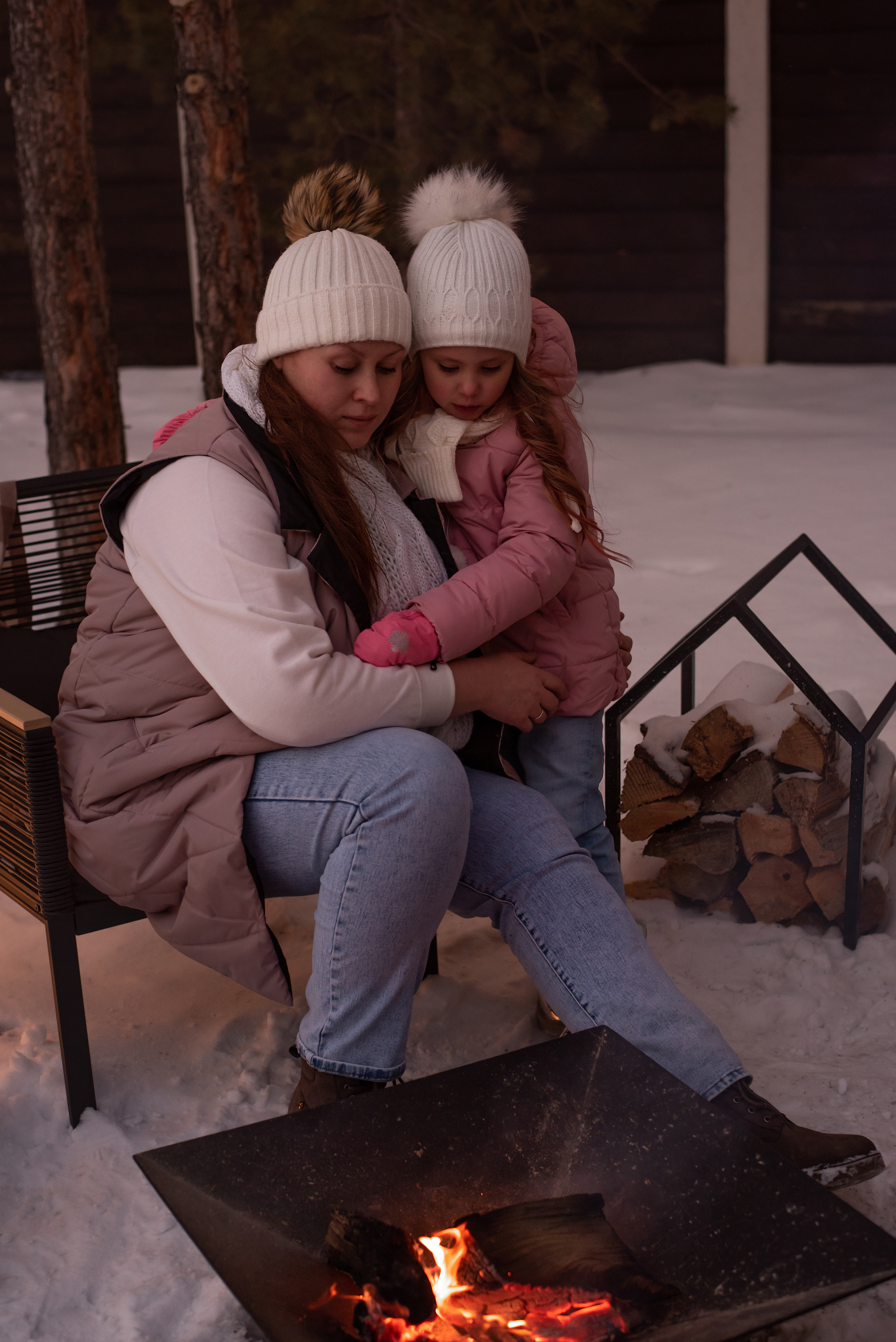 Алина с дочками. Фотограф  Потапова Анна