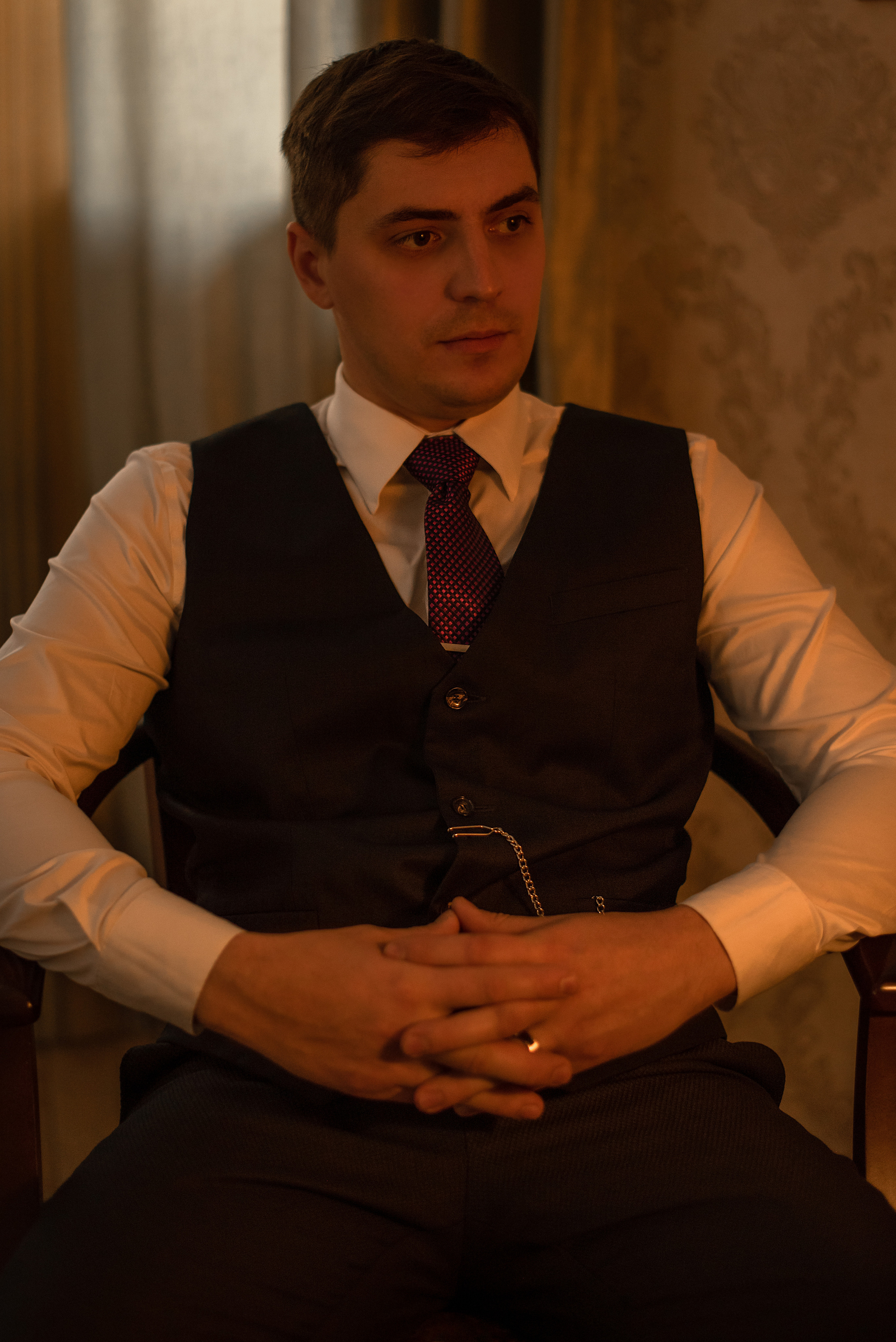 Андрей — съёмка по мотивам известной криминальной саги «Острые козырьки». Фотограф  Потапова Анна