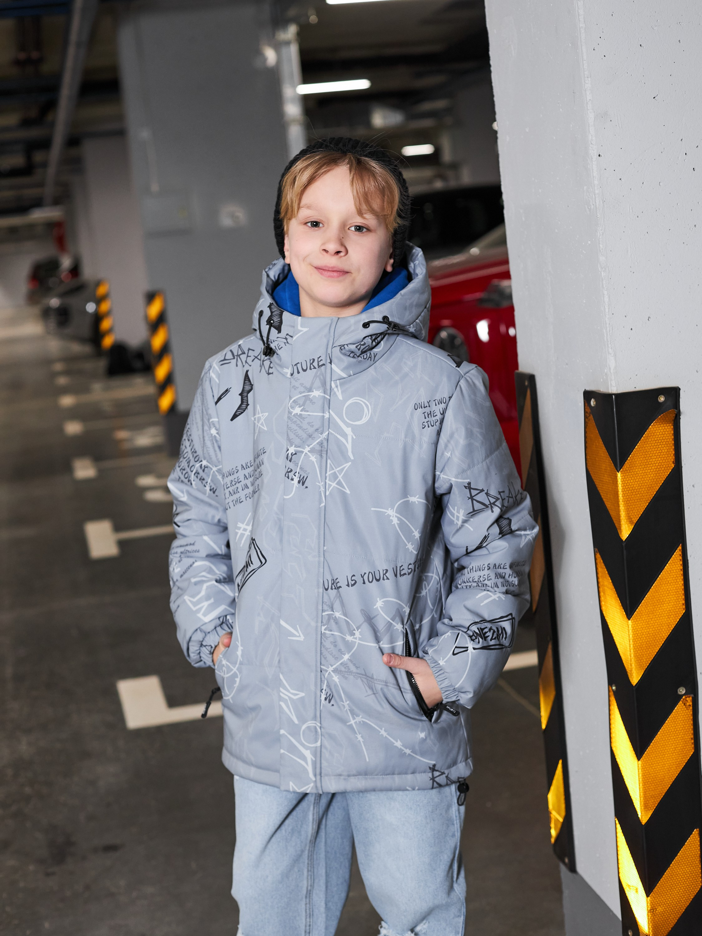 Фотосъемка детских курток Екатеринбург Wildberries ВБ Ozon Озон фотосессия детей Екб заказать цена фотосъемка товара WB верхняя одежда дети. Фотограф Екатеринбург Анастасия Жерновская | Маркетплейсы и нейрофото