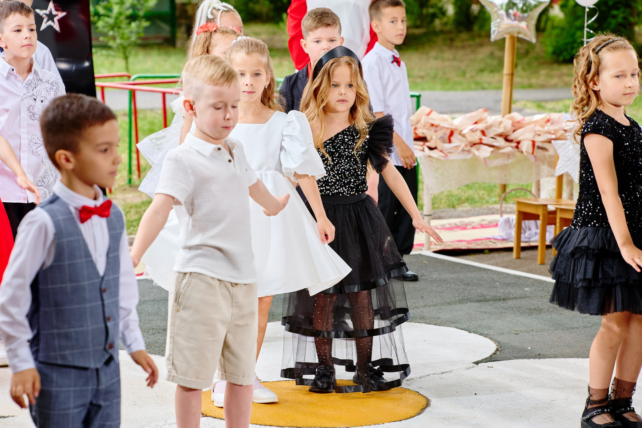 Выпускной 45 сад. Фотограф Выпускные альбомы Таганрог Сергей Коробченко