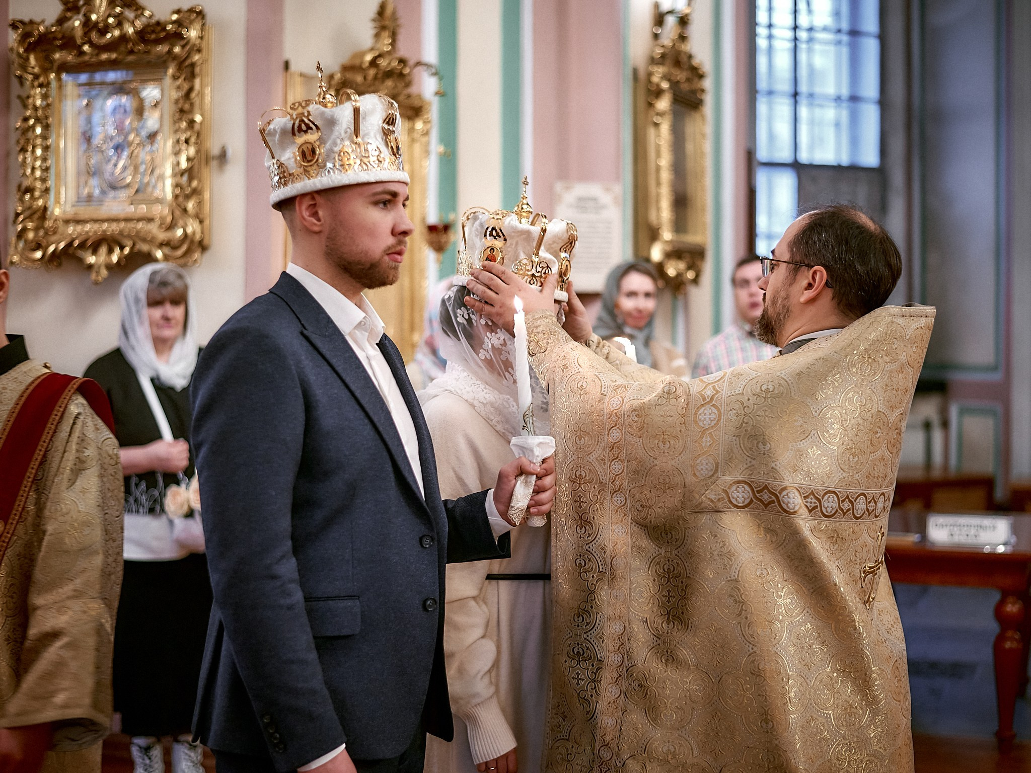Венчание Артёма и Екатерины | Владимирский собор. Свадебный фотограф в Санкт-Петербурге Славин Денис