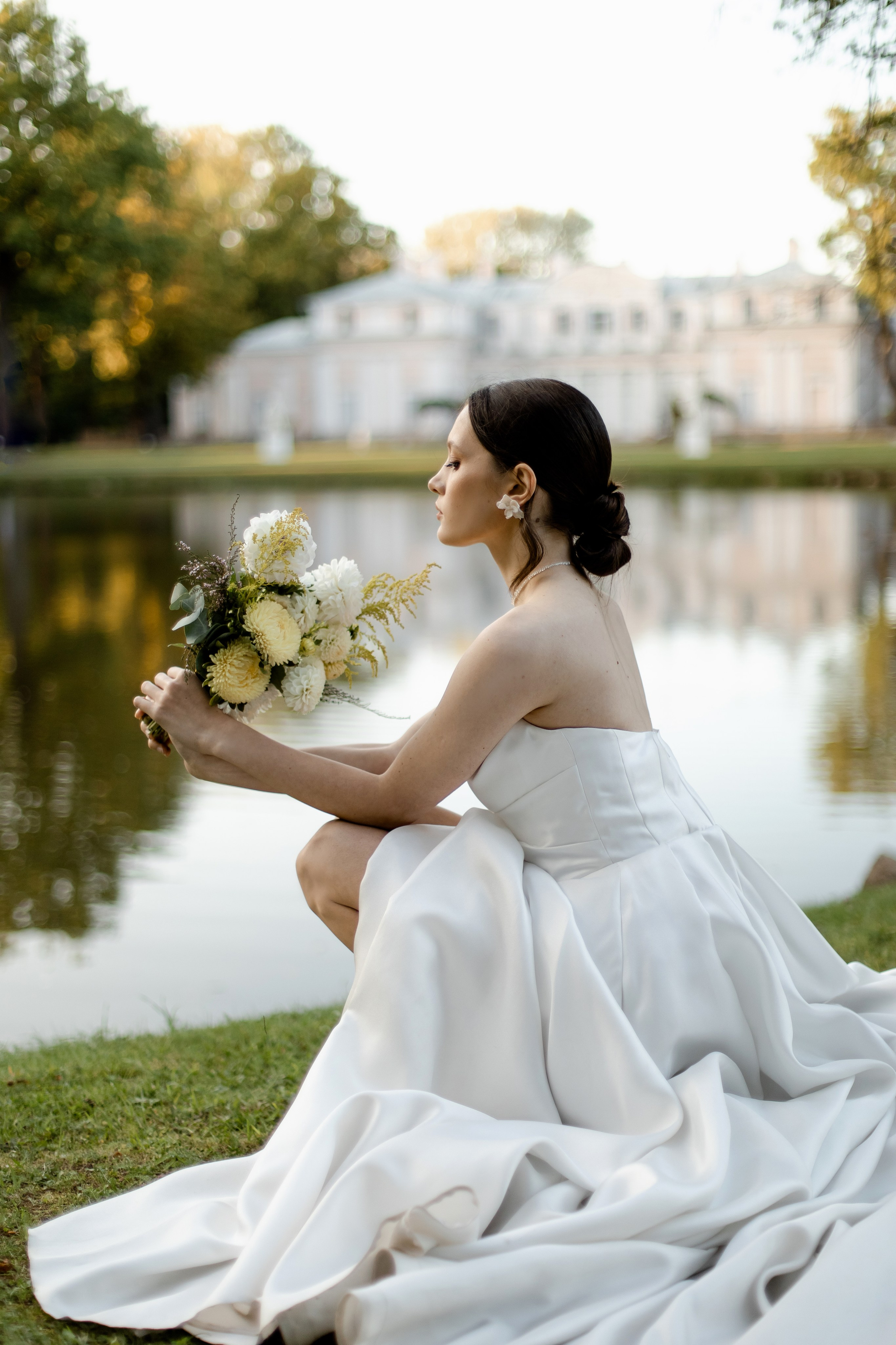 Свадебная прогулка в Ораниенбауме. Свадебный и портретный фотограф в Миассе Филиппенко Дарья