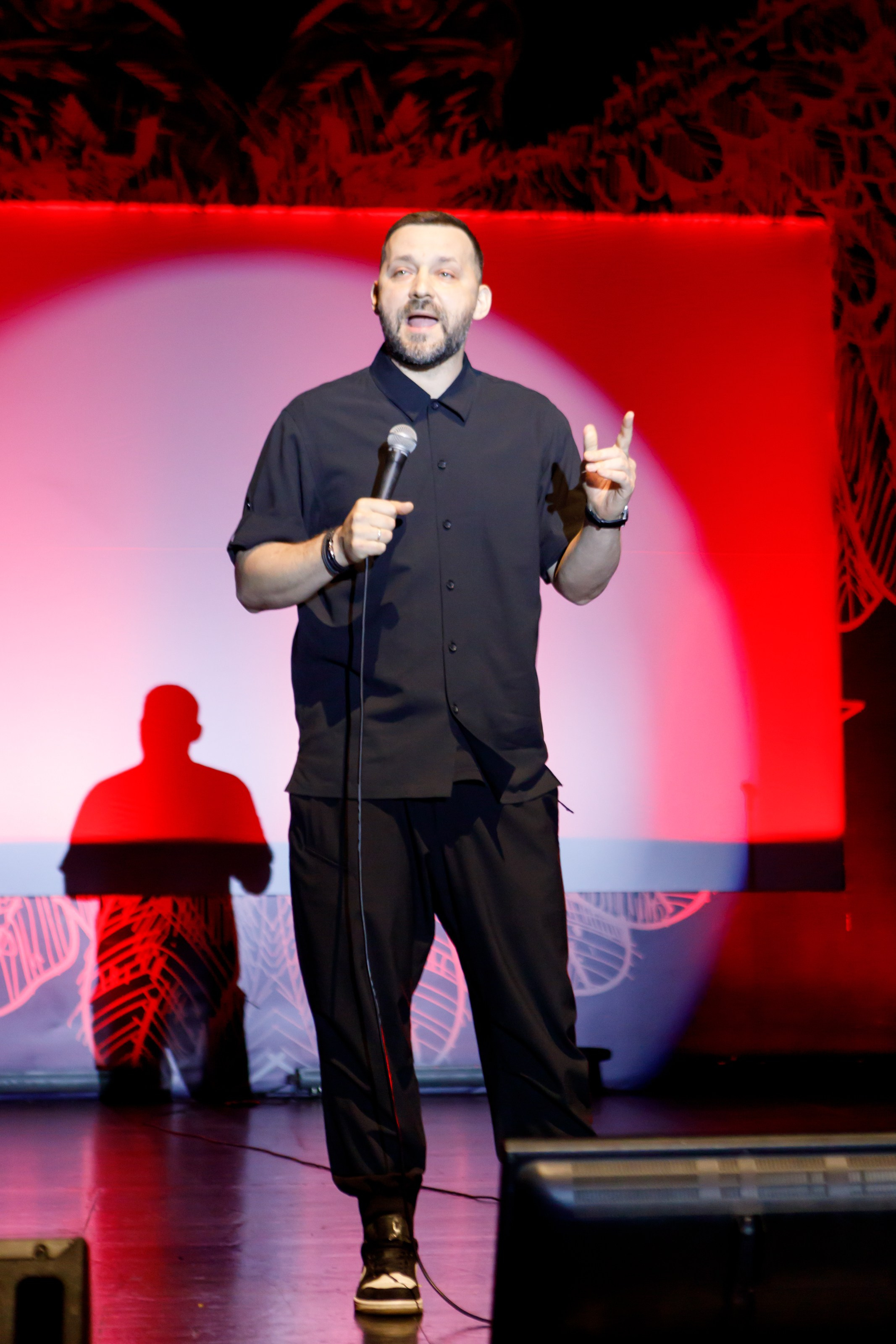 Stand Up. Photographer in Batumi, Georgia Pavel Sharnikov