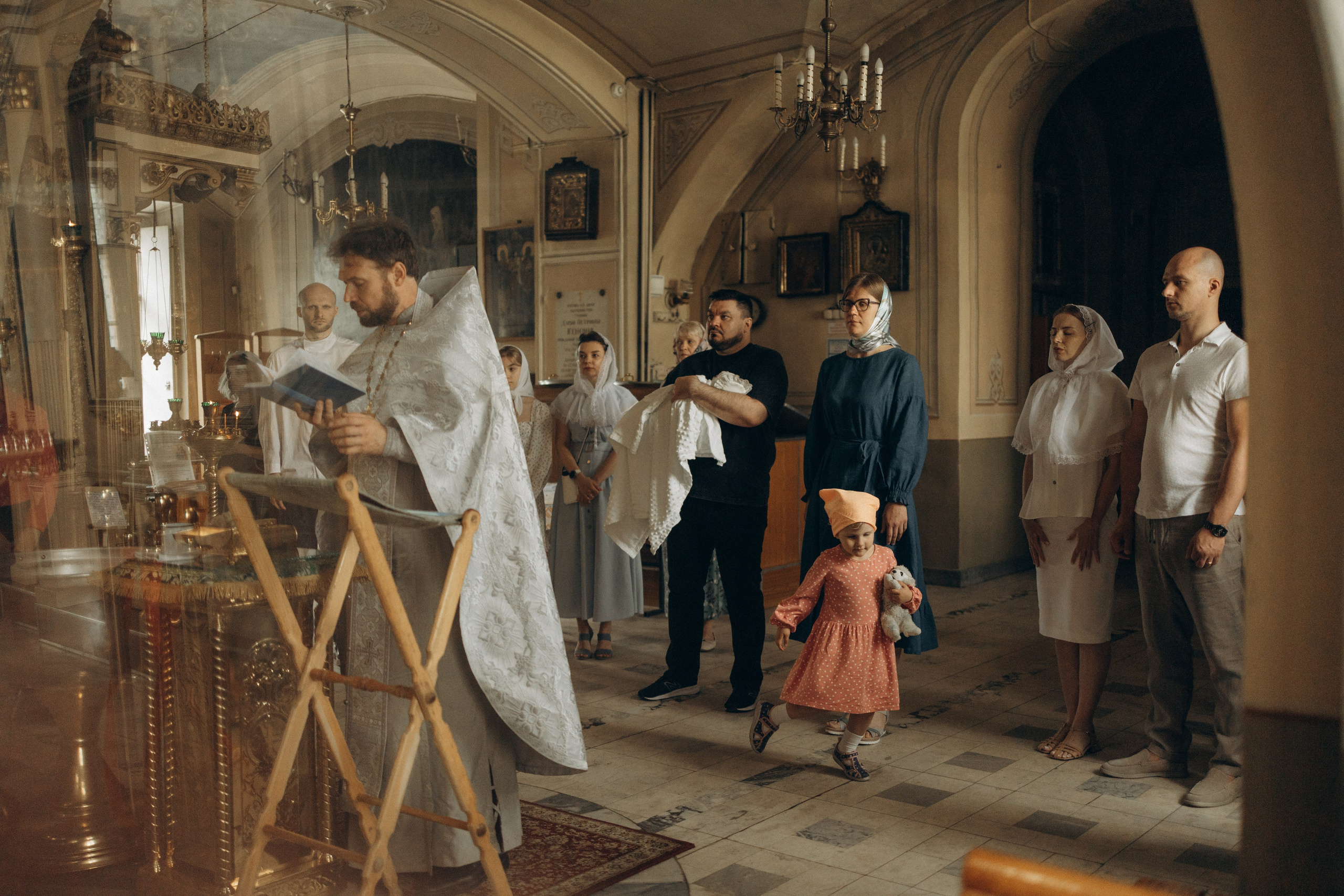 Таинство крещения. Семейный фотограф в Москве Валерия Карпова