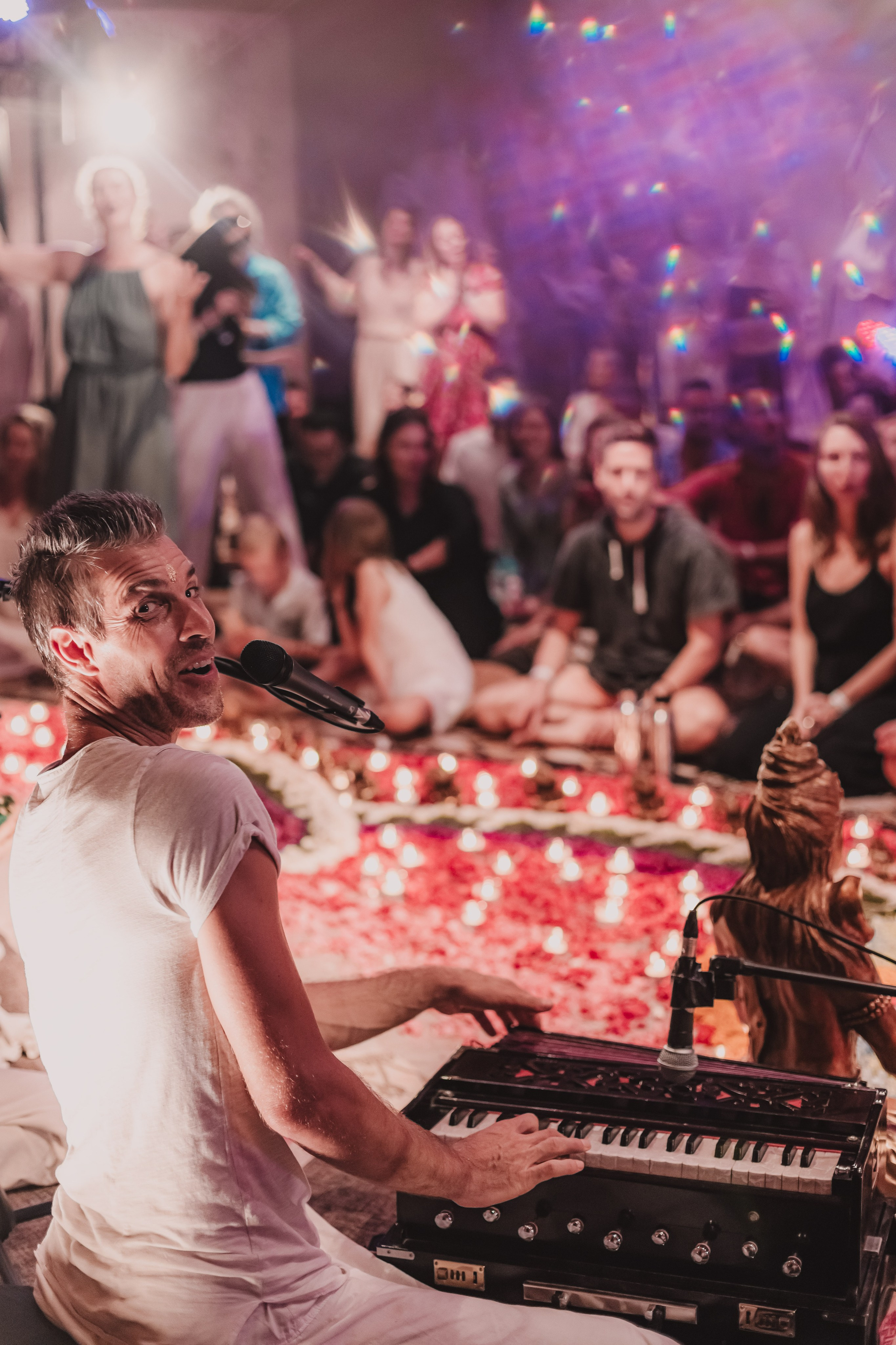 Bhakti Bliss kirtan at Alchemy. Mariam Bagdasaryan