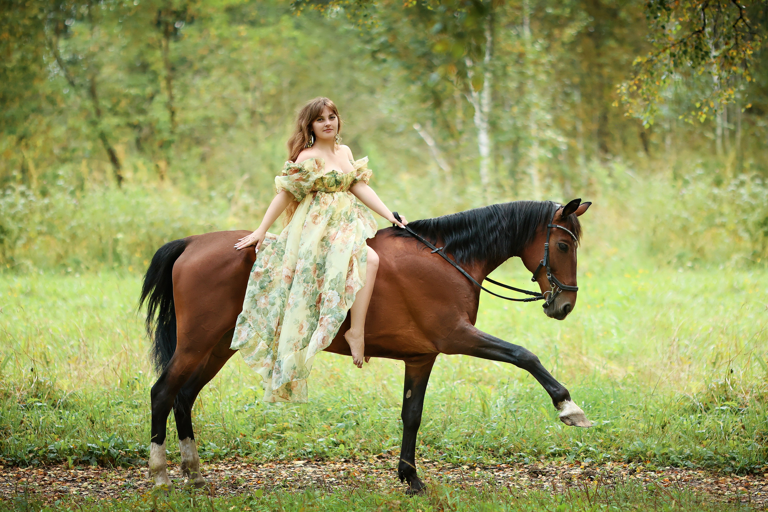 С конем. Сказочный фотограф фотопроекты фототуры в Новосибирске и на Алтае