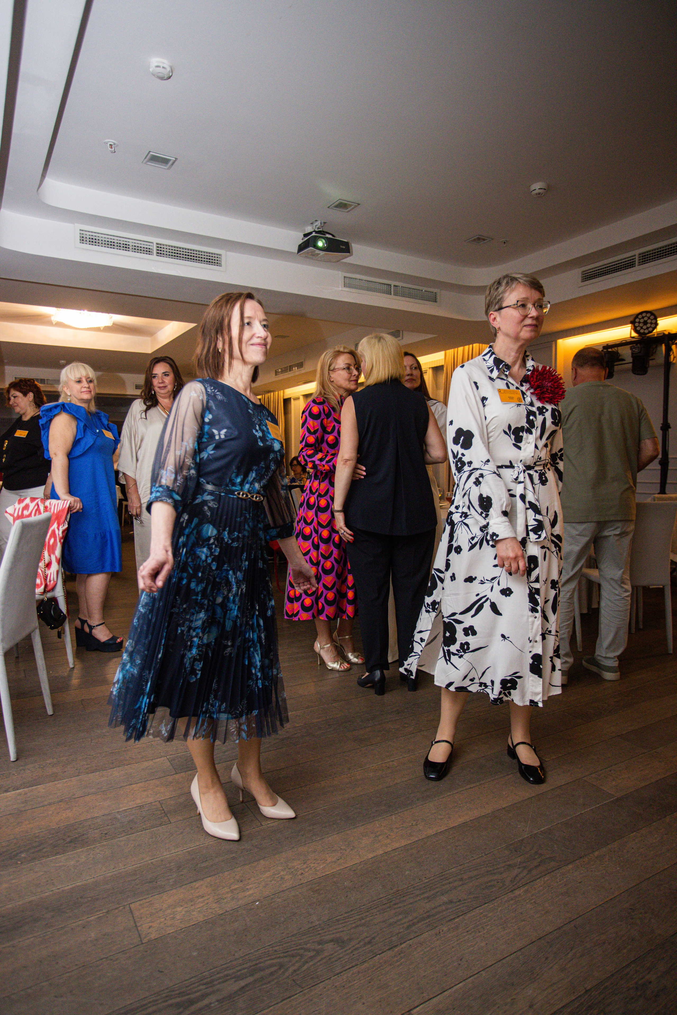 Встреча выпускников. Стоматологи СПб. Семейный фотограф в Вышнем Волочке — Ульяна Иванова | Фотосессии для всей семьи